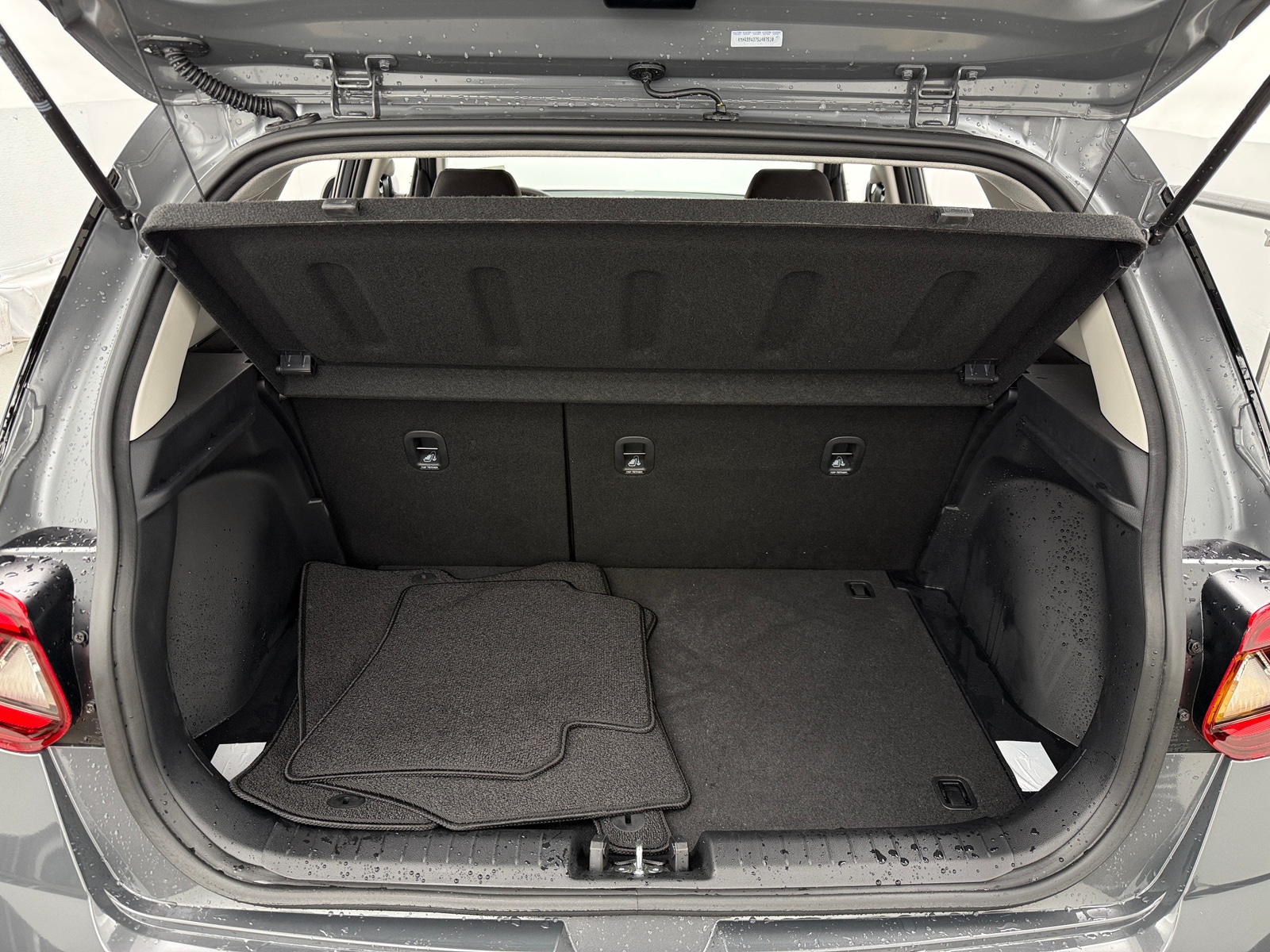 Thumbnail: 2025 Hyundai Venue - 7