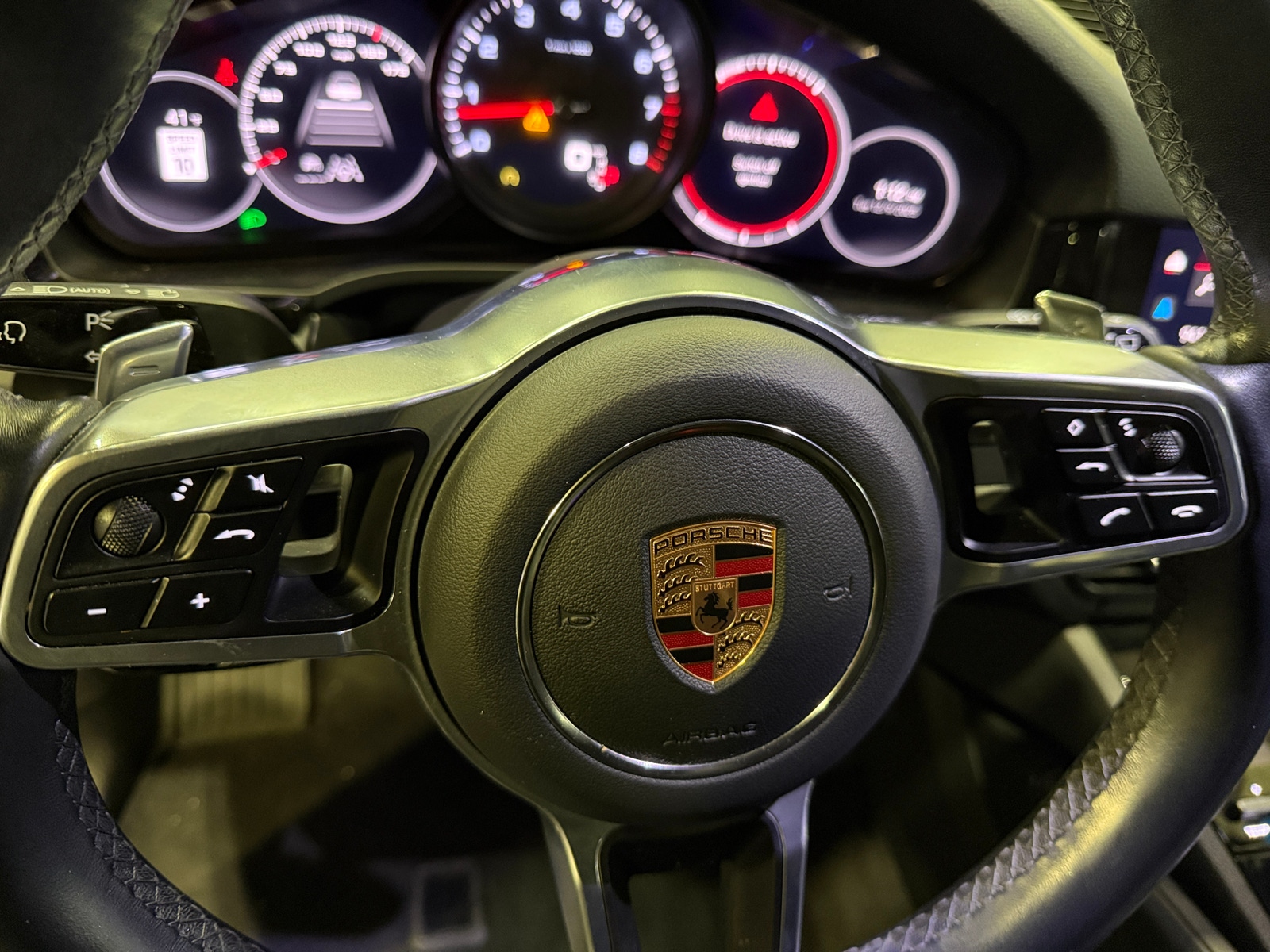 Thumbnail: 2023 Porsche Cayenne - 4