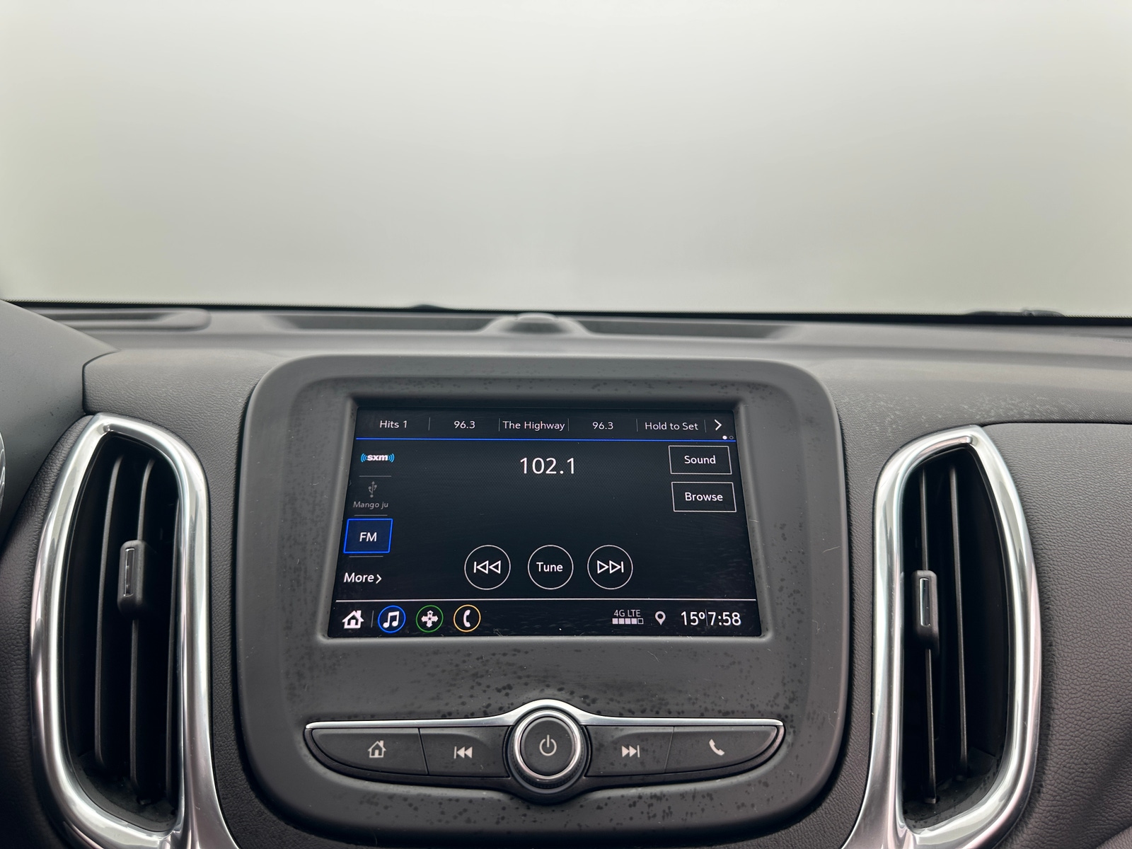 Thumbnail: 2020 Chevrolet Equinox - 4