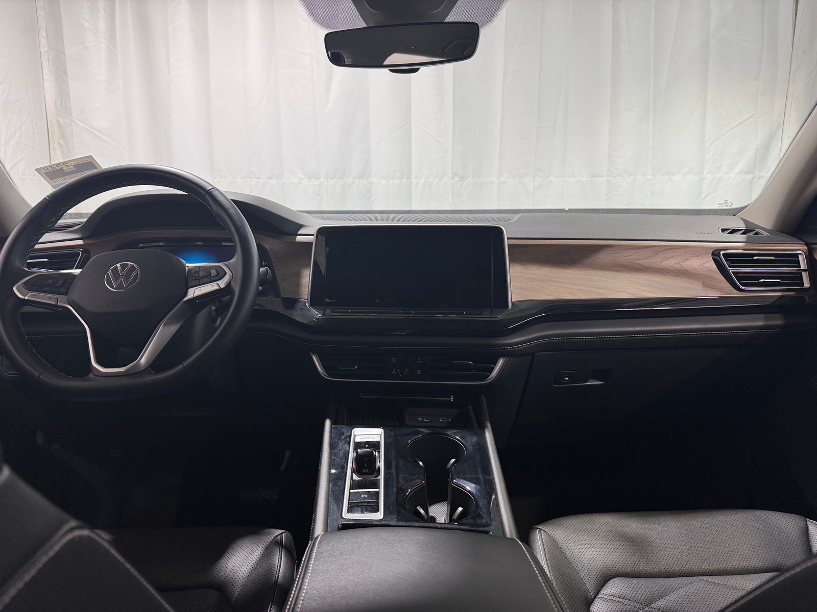 Thumbnail: 2025 Volkswagen Atlas - 2