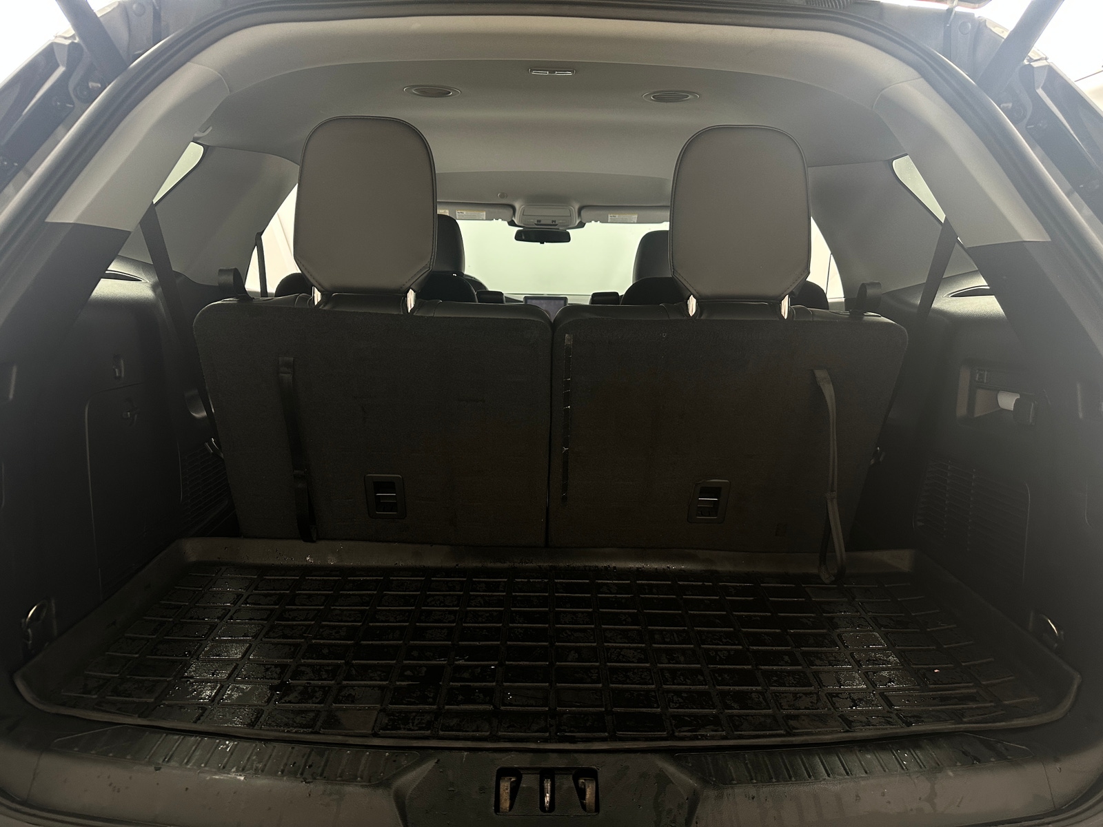 Thumbnail: 2022 Ford Explorer - 7