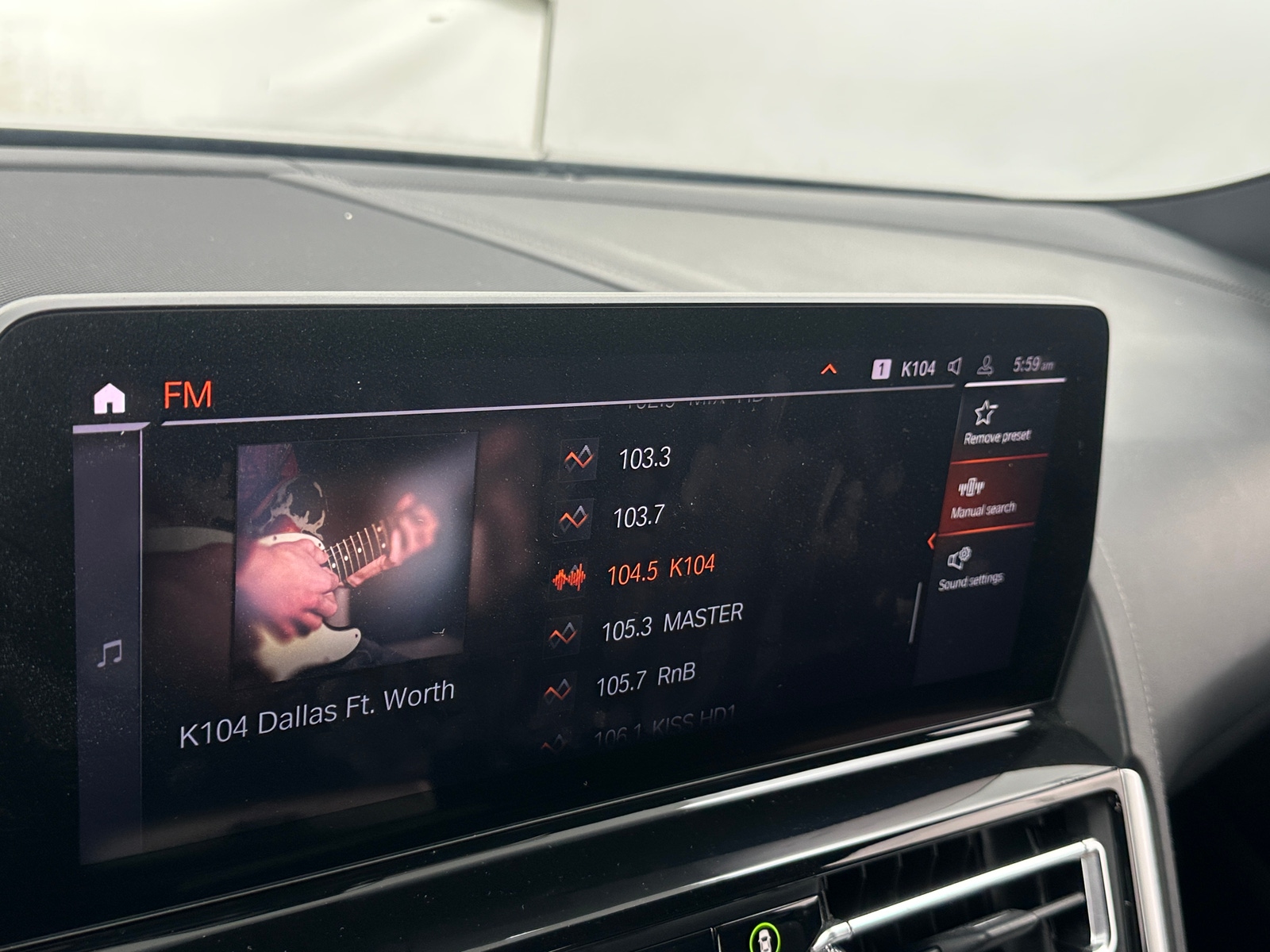 Thumbnail: 2024 BMW 8 Series - 2