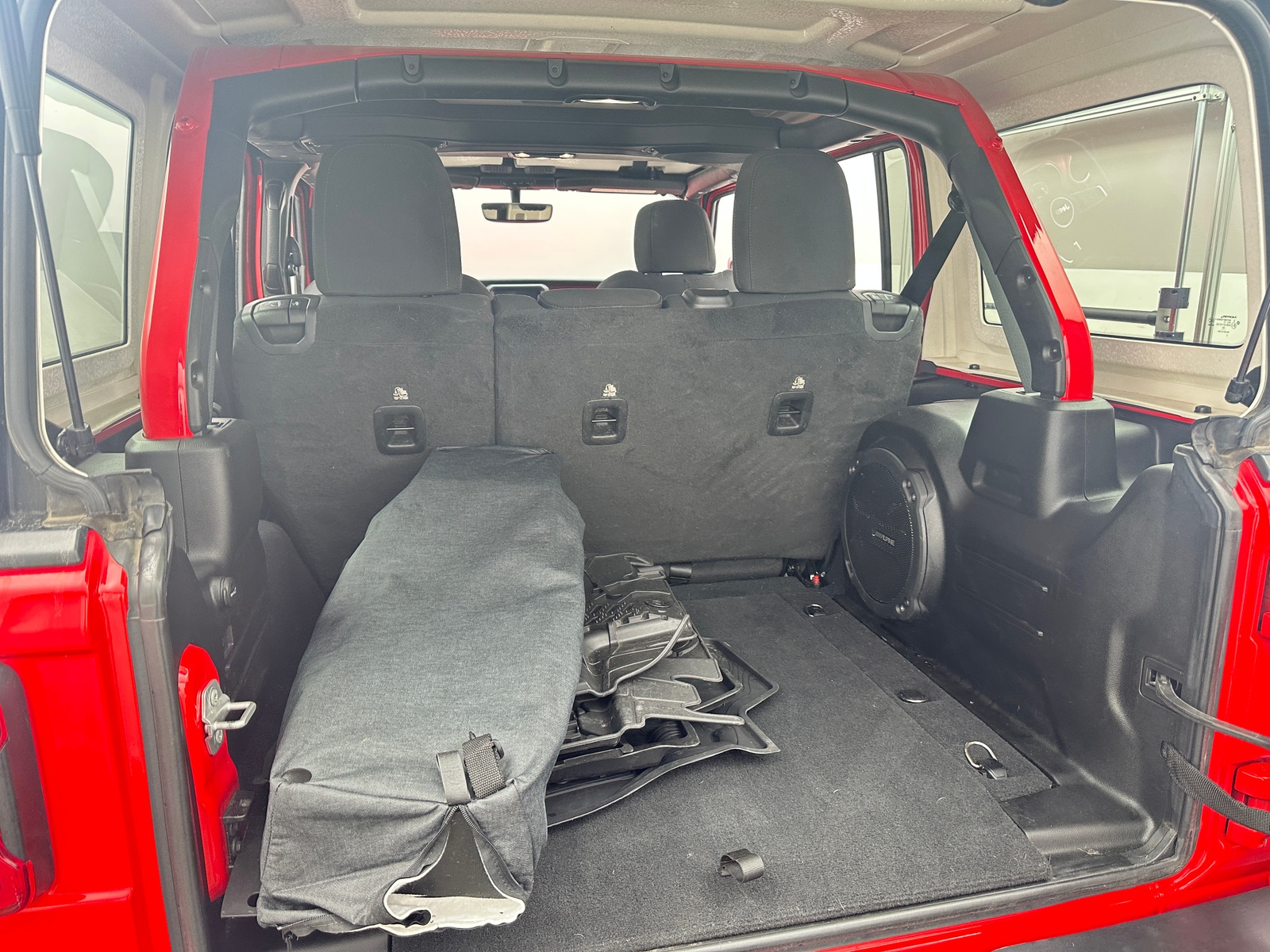 Thumbnail: 2022 Jeep Wrangler - 7