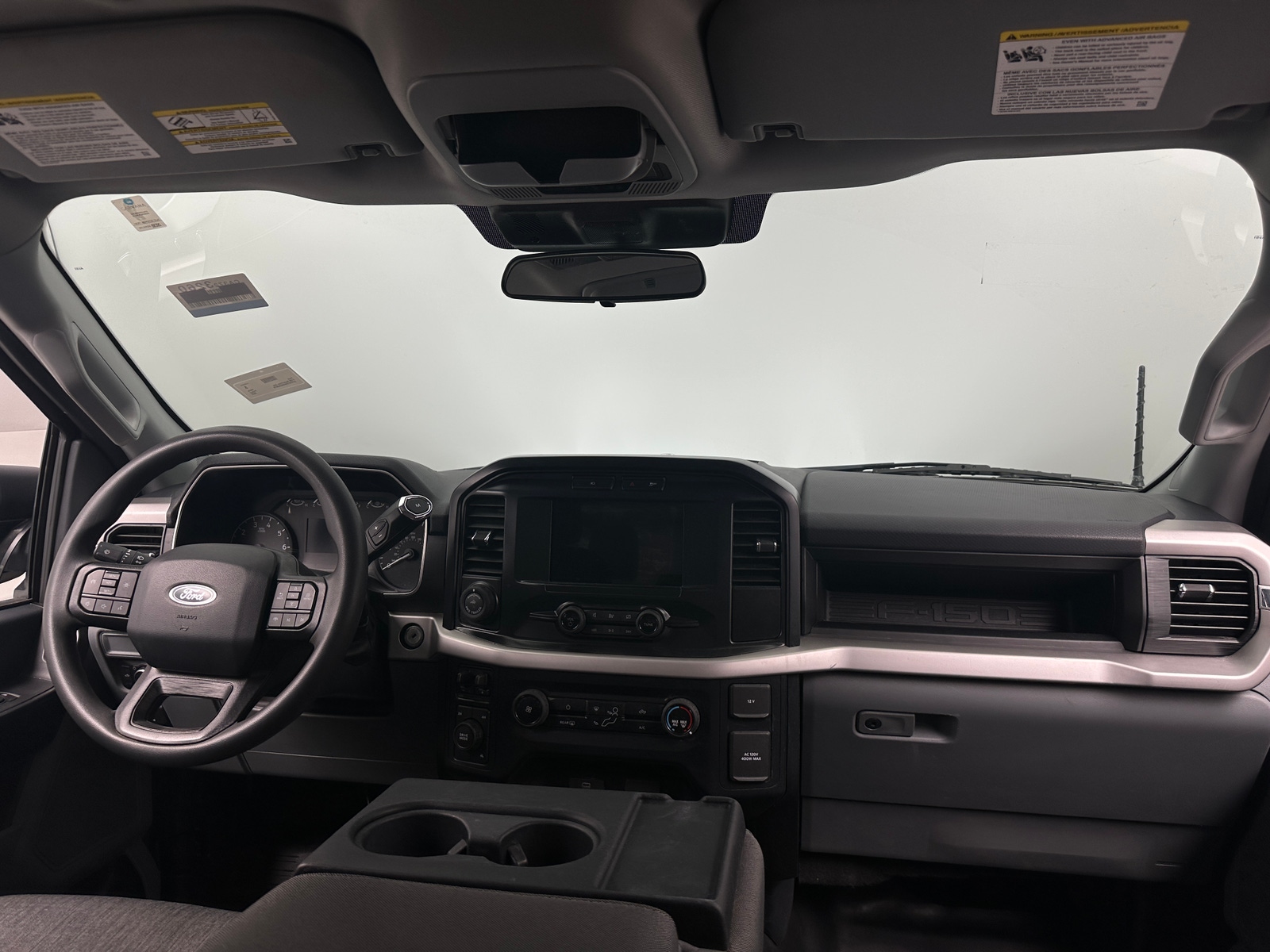 Thumbnail: 2022 Ford Econoline - 3