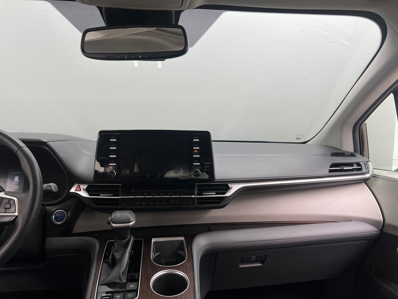 Thumbnail: 2021 Toyota Sienna - 2