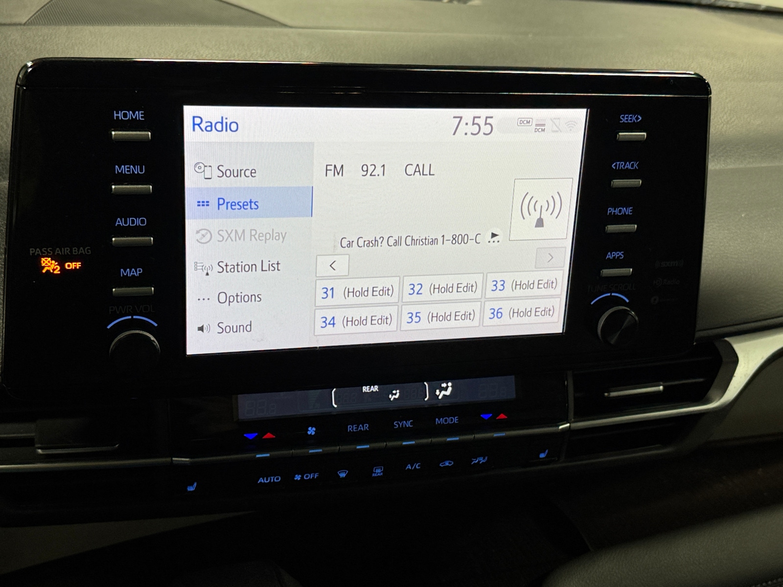 Thumbnail: 2021 Toyota Sienna - 3