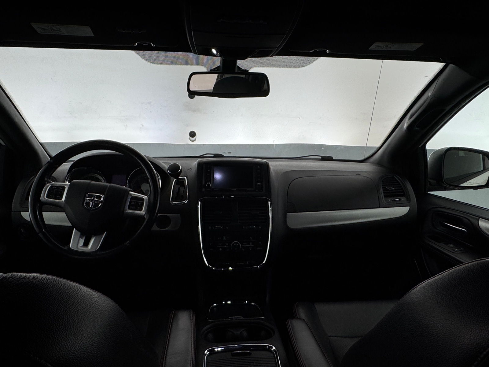 Thumbnail: 2019 Dodge Grand Caravan - 2