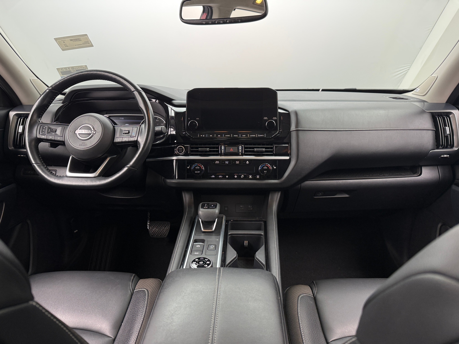 Thumbnail: 2022 Nissan Pathfinder - 2