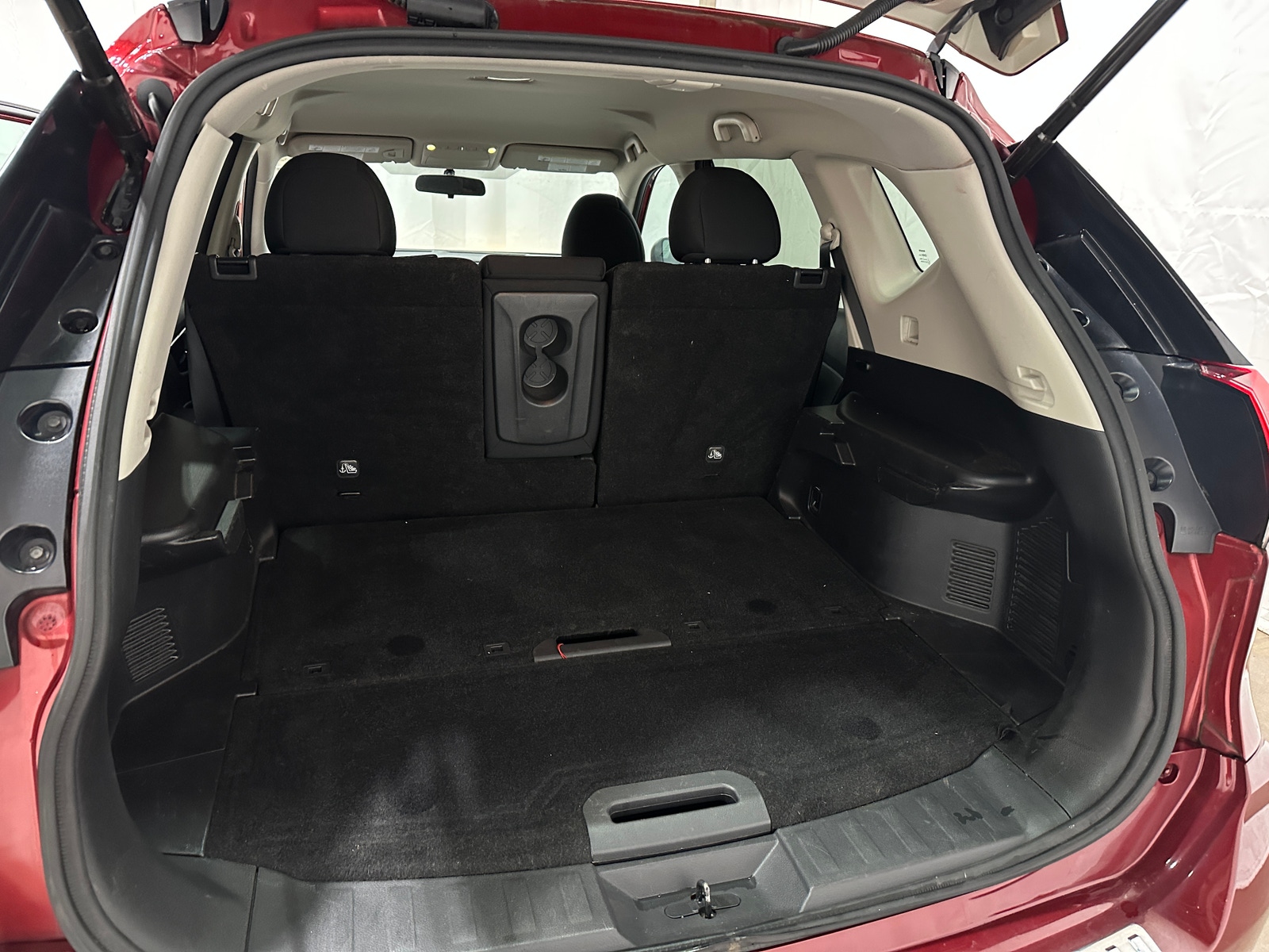 Thumbnail: 2018 Nissan Rogue - 7