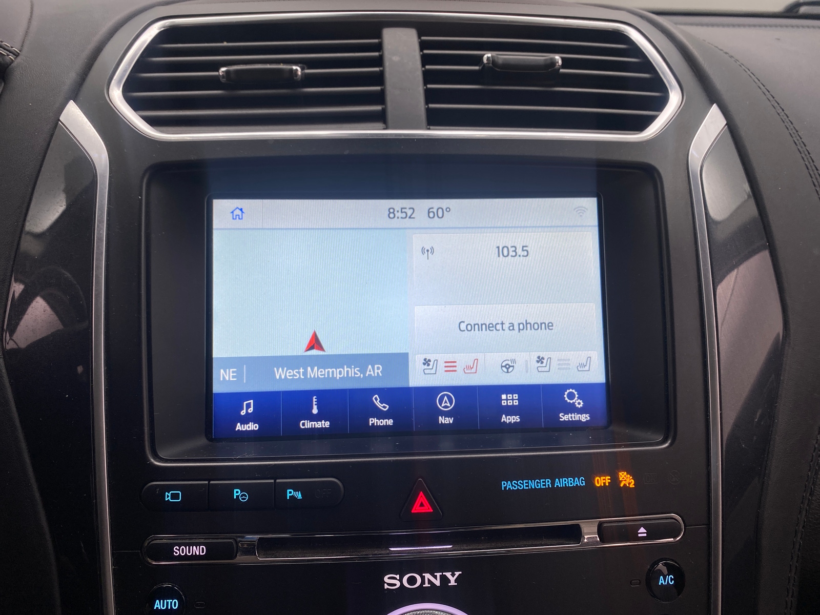 Thumbnail: 2017 Ford Explorer - 4