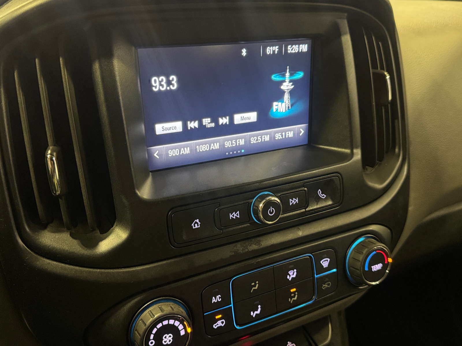 Thumbnail: 2017 Chevrolet Colorado - 4