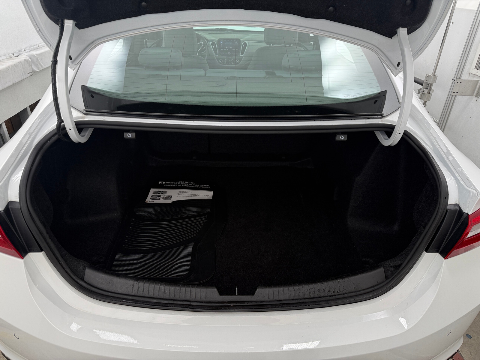 Thumbnail: 2025 Chevrolet Malibu - 7