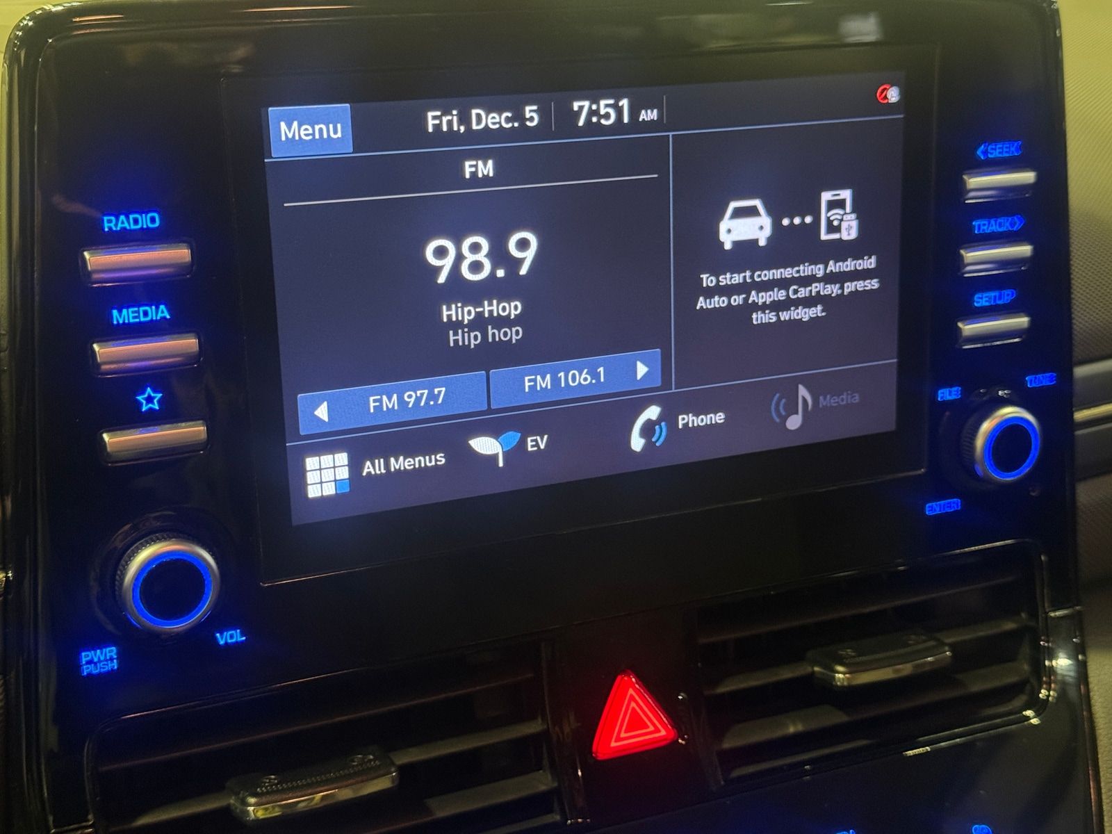 Thumbnail: 2021 Hyundai Ioniq - 4