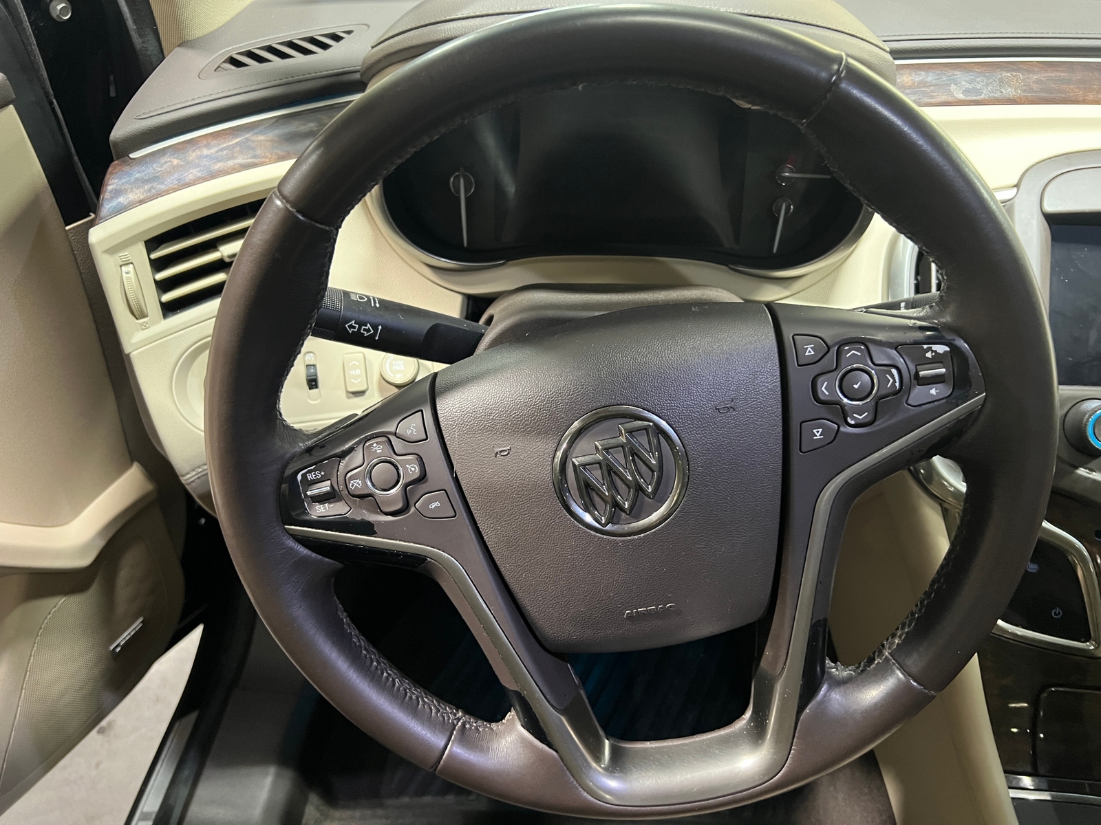 Thumbnail: 2014 Buick LaCrosse - 4