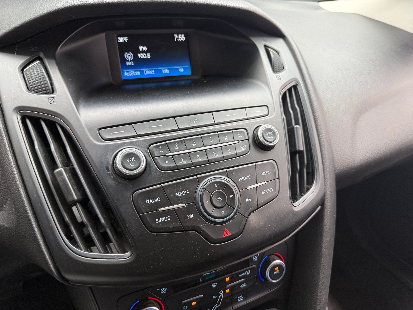 Thumbnail: 2018 Ford Focus - 4