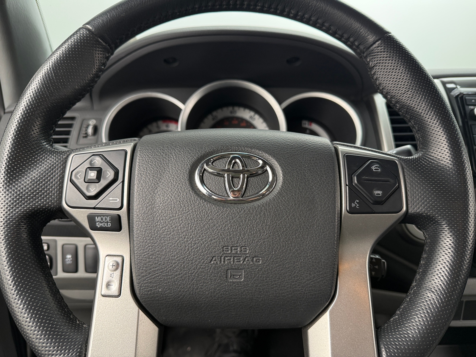 Thumbnail: 2015 Toyota Tacoma - 5