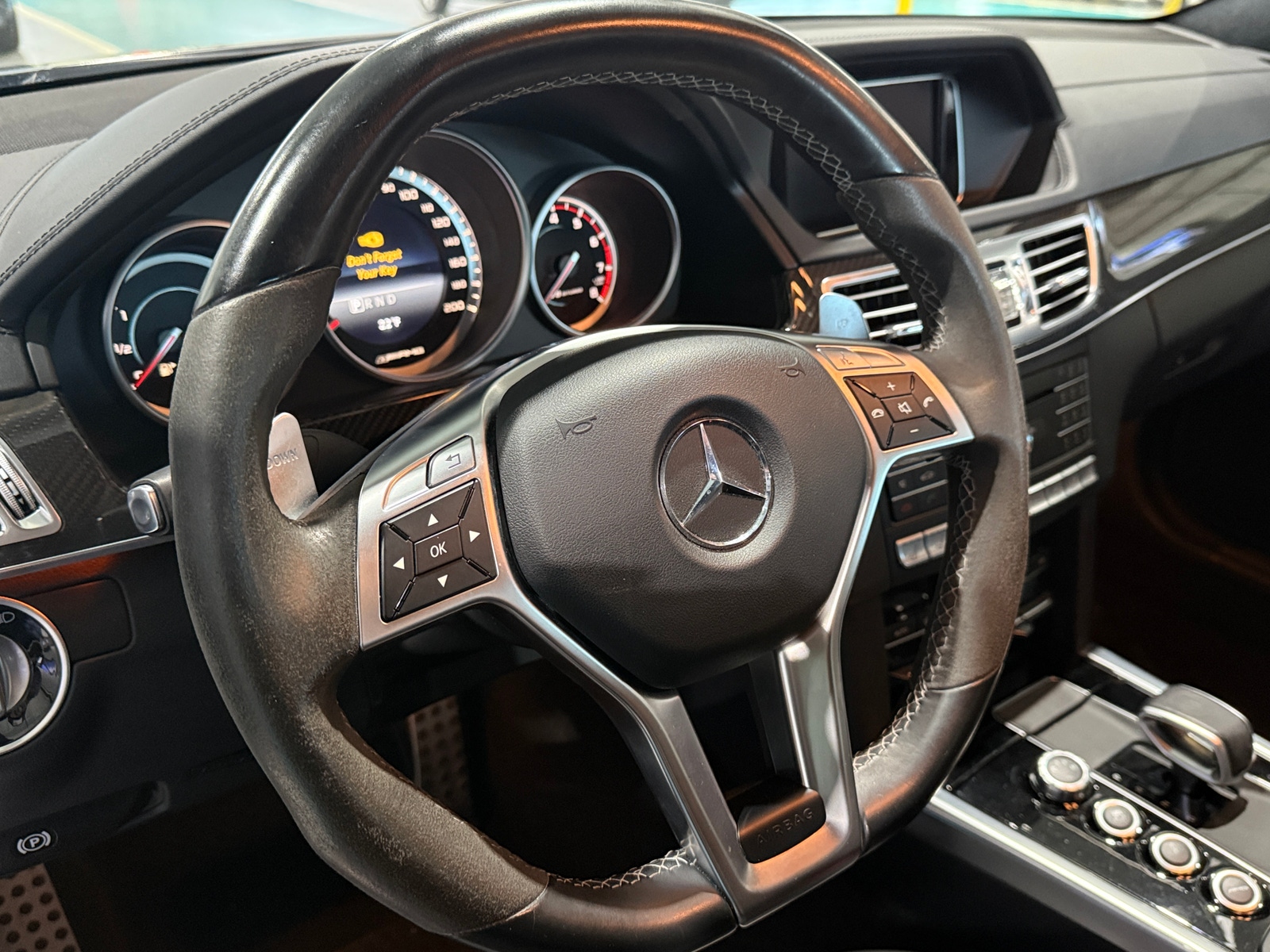 Thumbnail: 2016 Mercedes-Benz E-Class - 4