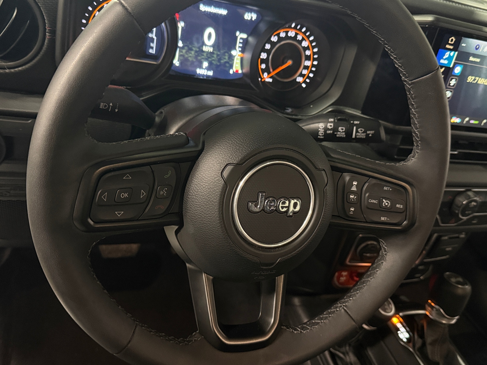 Thumbnail: 2025 Jeep Wrangler - 5