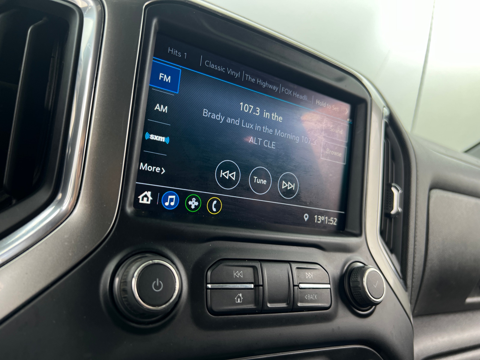 Thumbnail: 2022 Chevrolet Silverado 1500 - 4