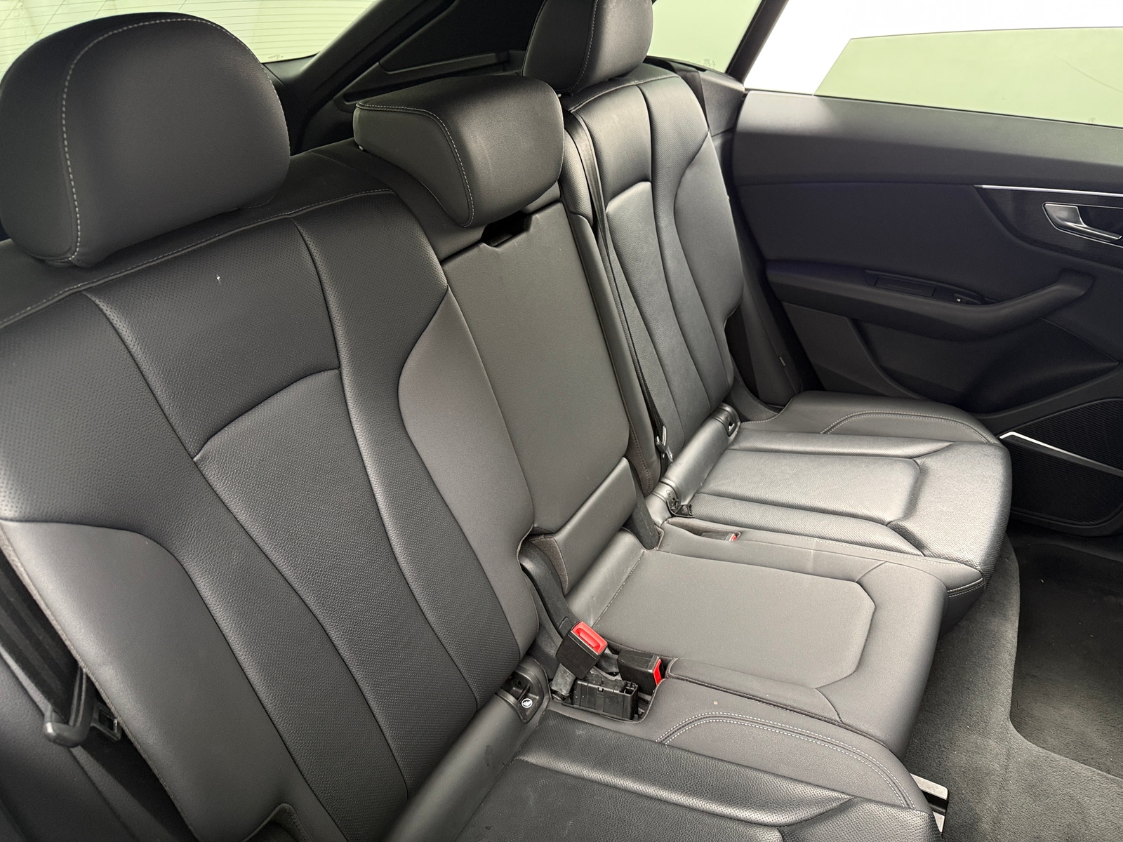 Thumbnail: 2020 Audi Q8 - 5