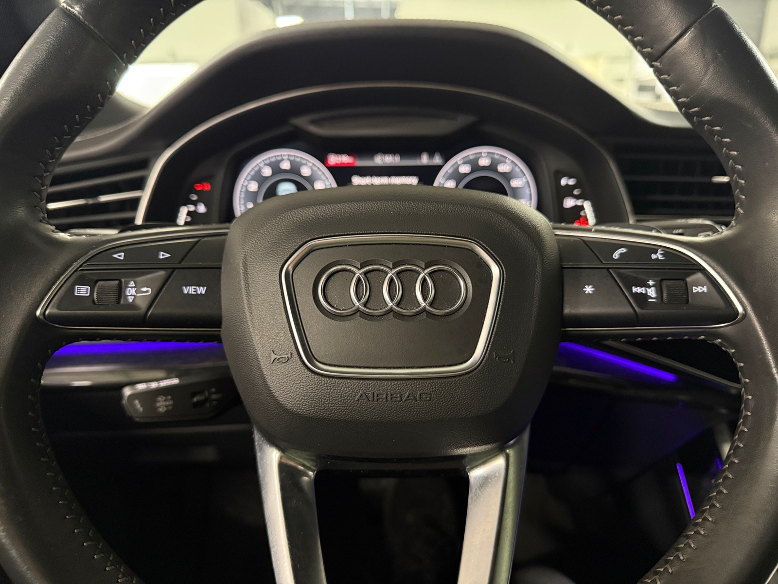 Thumbnail: 2020 Audi Q8 - 4