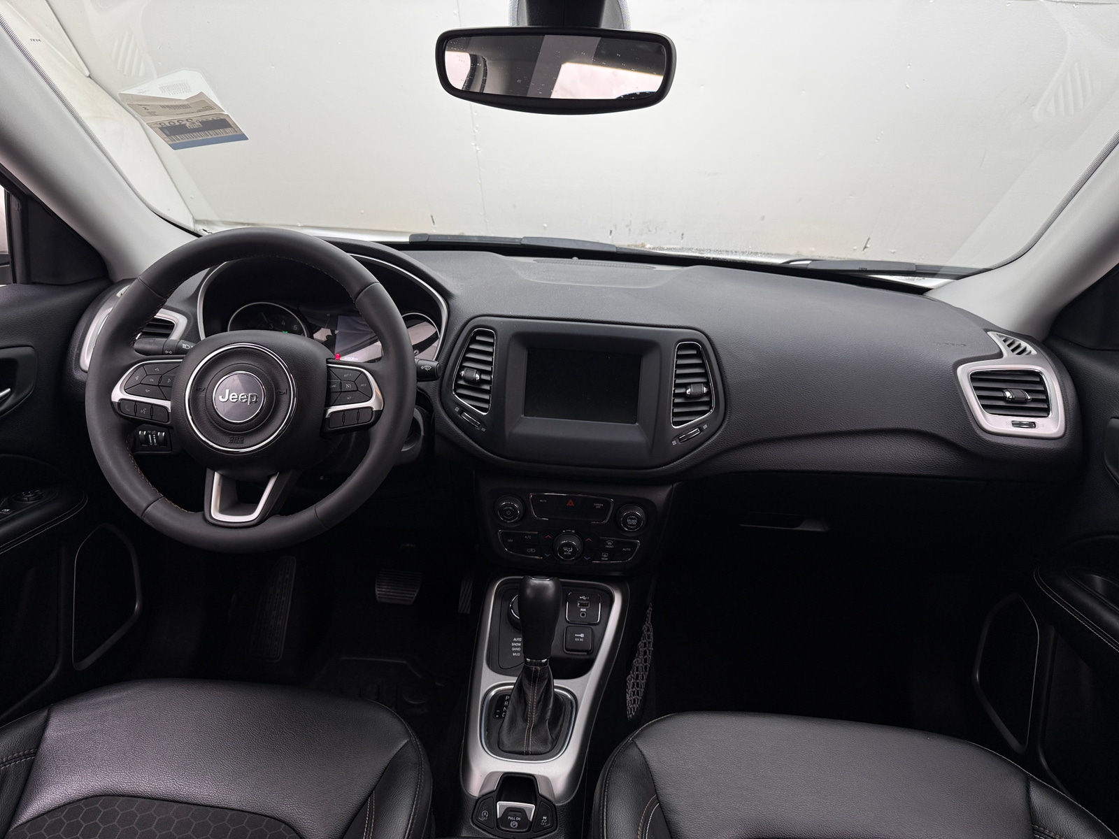 Thumbnail: 2021 Jeep Compass - 3