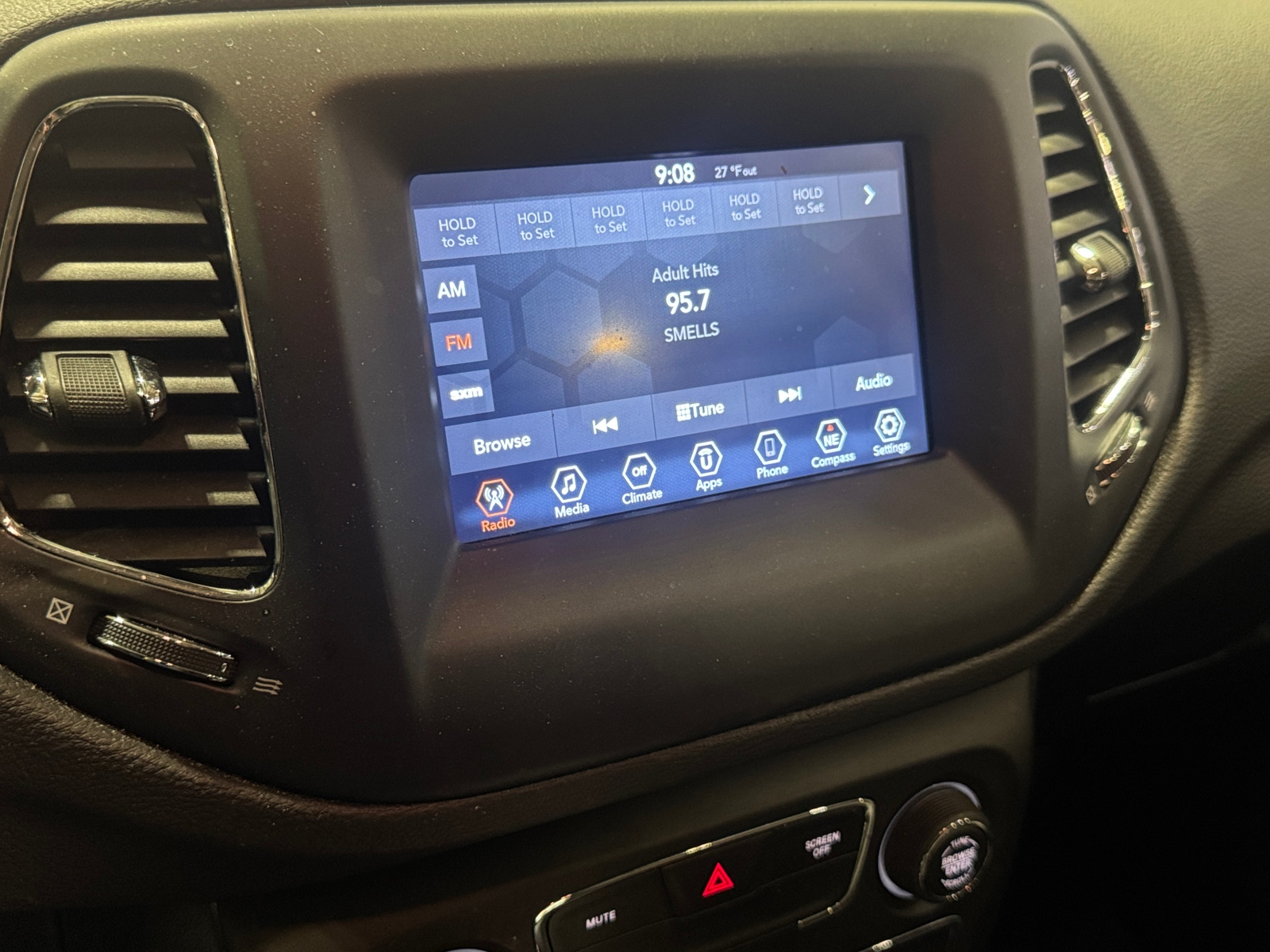 Thumbnail: 2021 Jeep Compass - 4