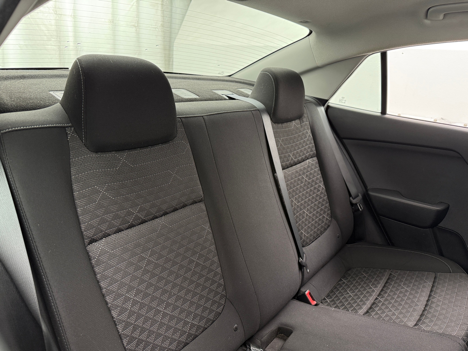 Thumbnail: 2018 Kia Rio - 6