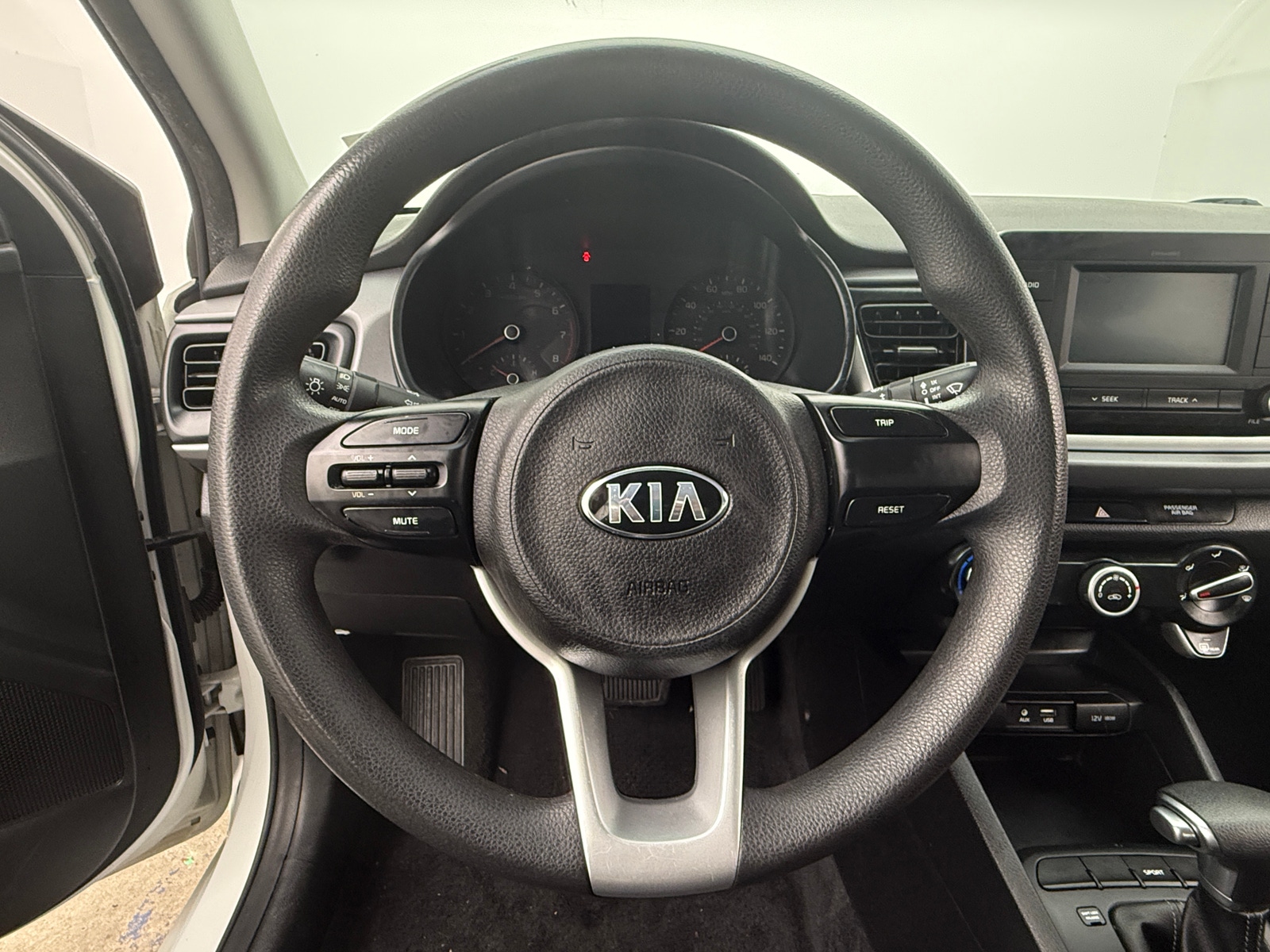 Thumbnail: 2018 Kia Rio - 5