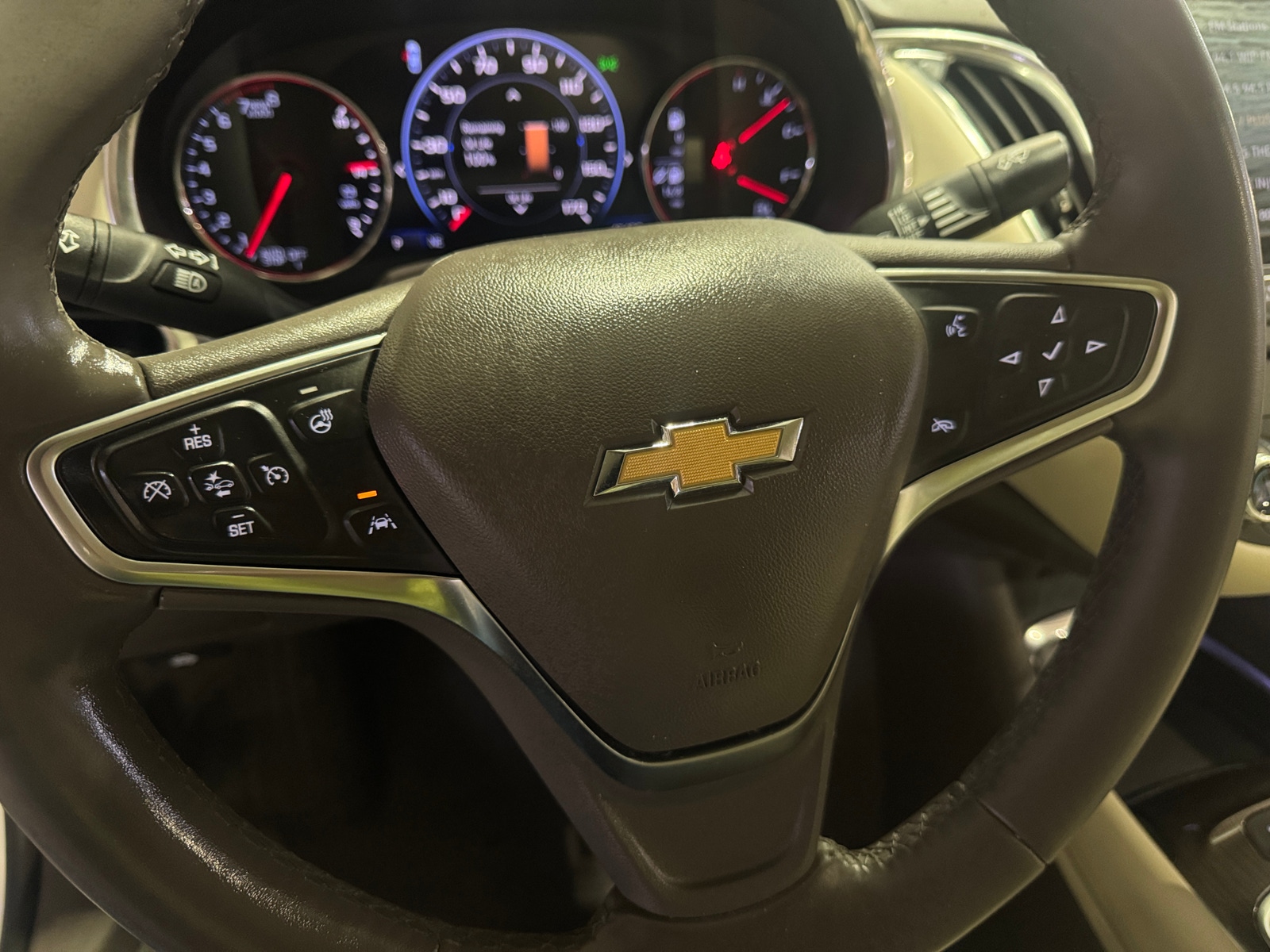 Thumbnail: 2024 Chevrolet Malibu - 4