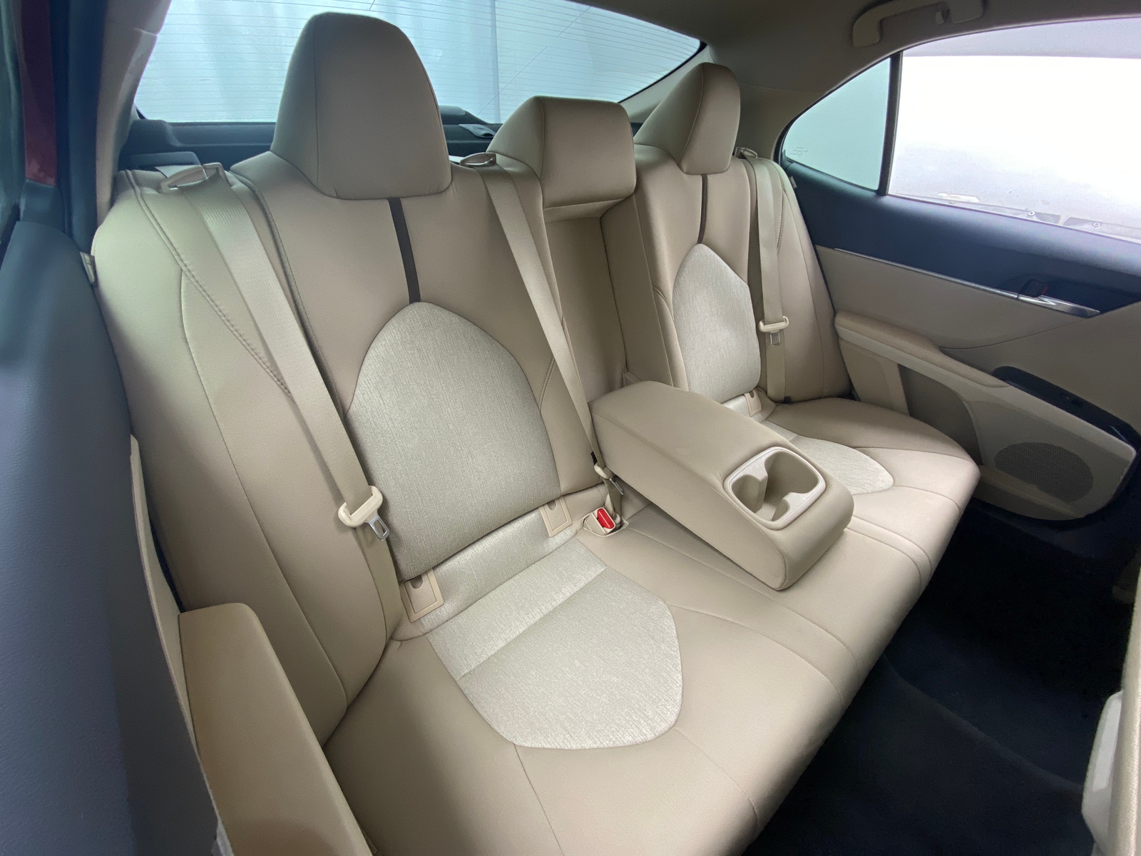 Thumbnail: 2020 Toyota Camry - 6