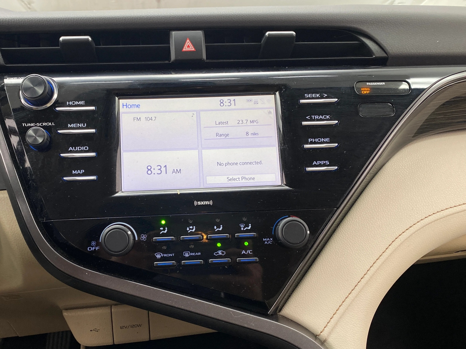 Thumbnail: 2020 Toyota Camry - 4