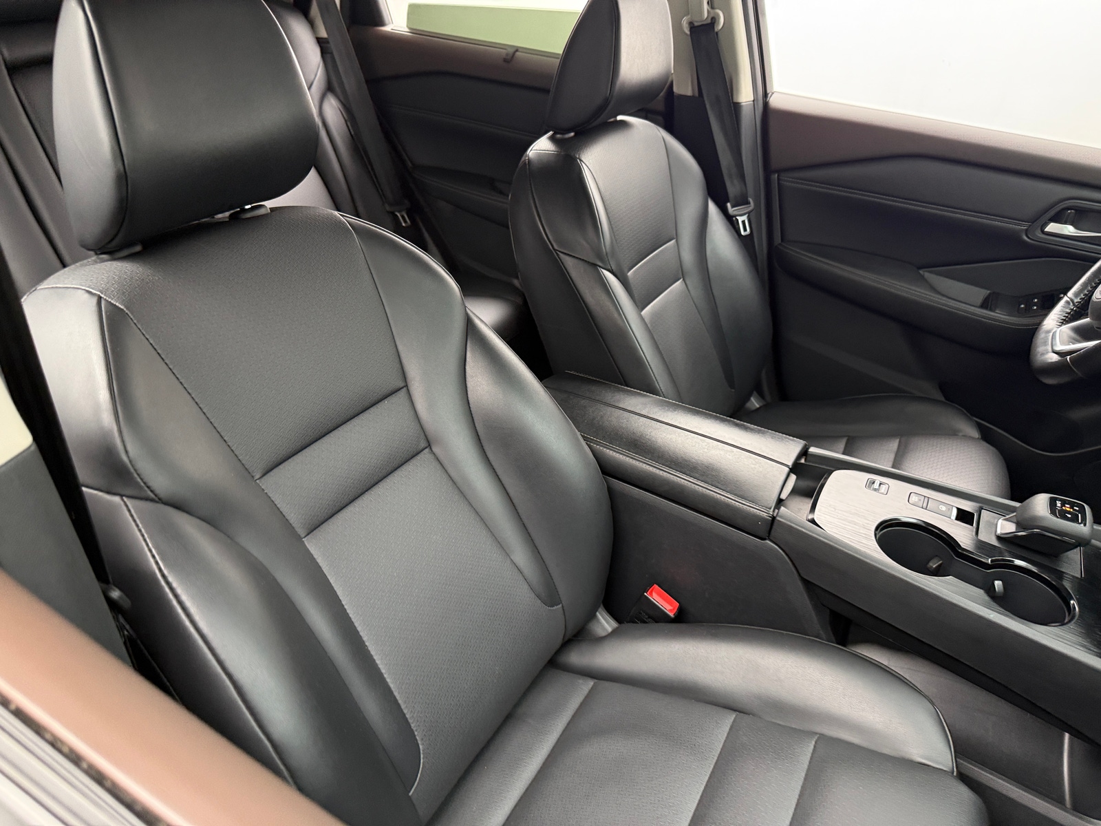 Thumbnail: 2023 Nissan Rogue - 2