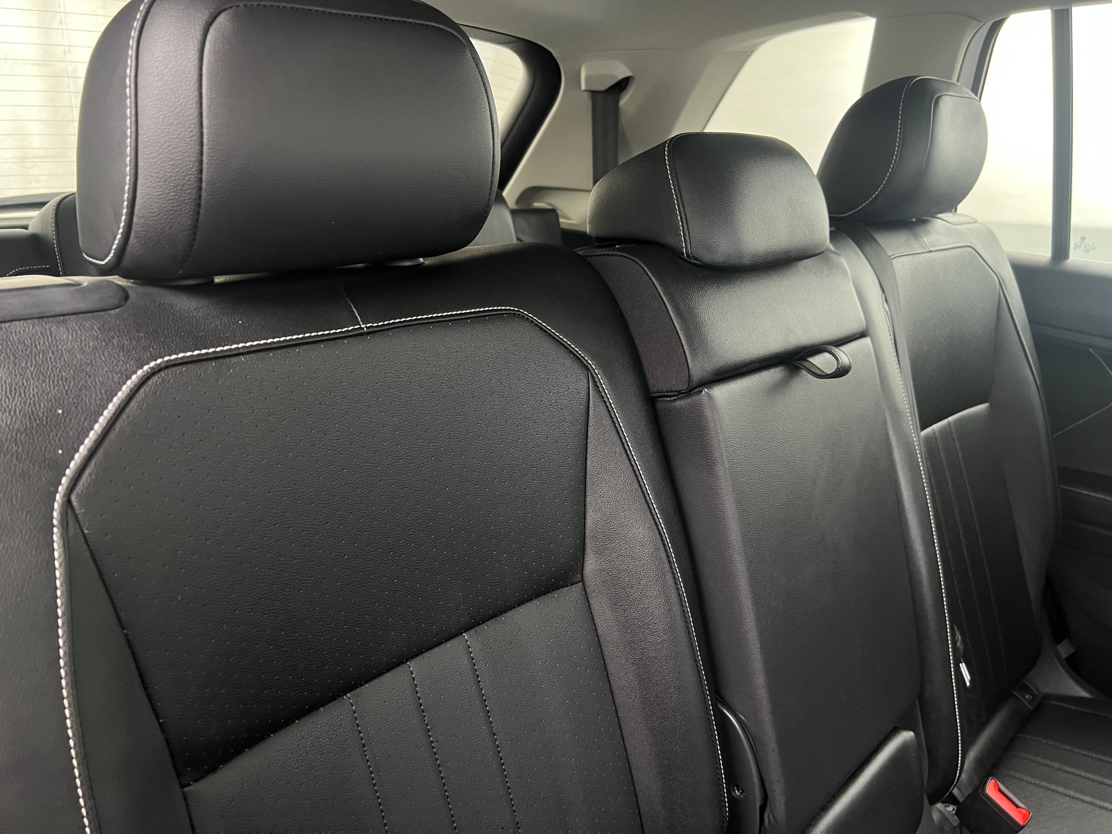 Thumbnail: 2022 Volkswagen Tiguan - 5