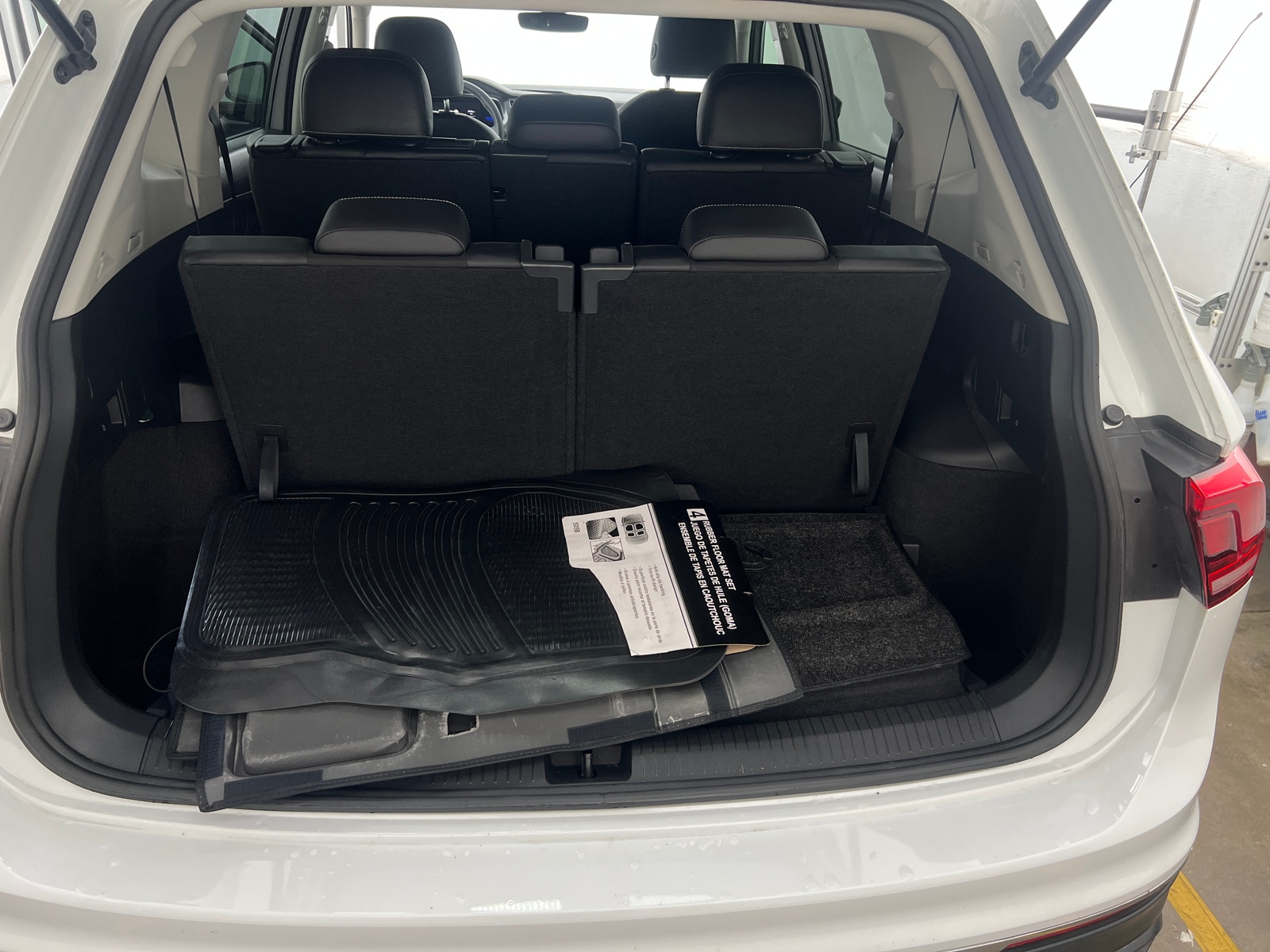 Thumbnail: 2022 Volkswagen Tiguan - 6