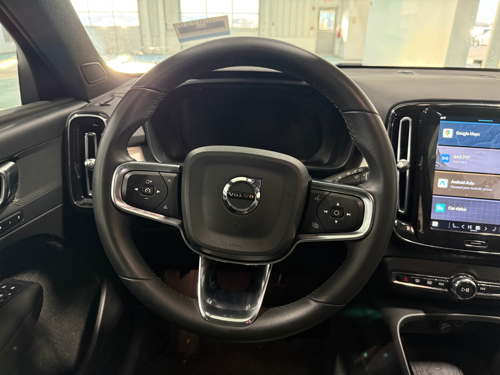 Thumbnail: 2024 Volvo XC40 - 5