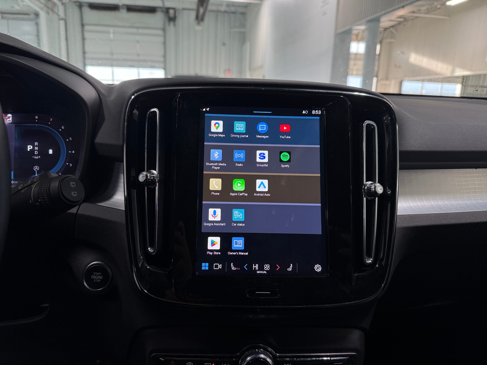 Thumbnail: 2024 Volvo XC40 - 4