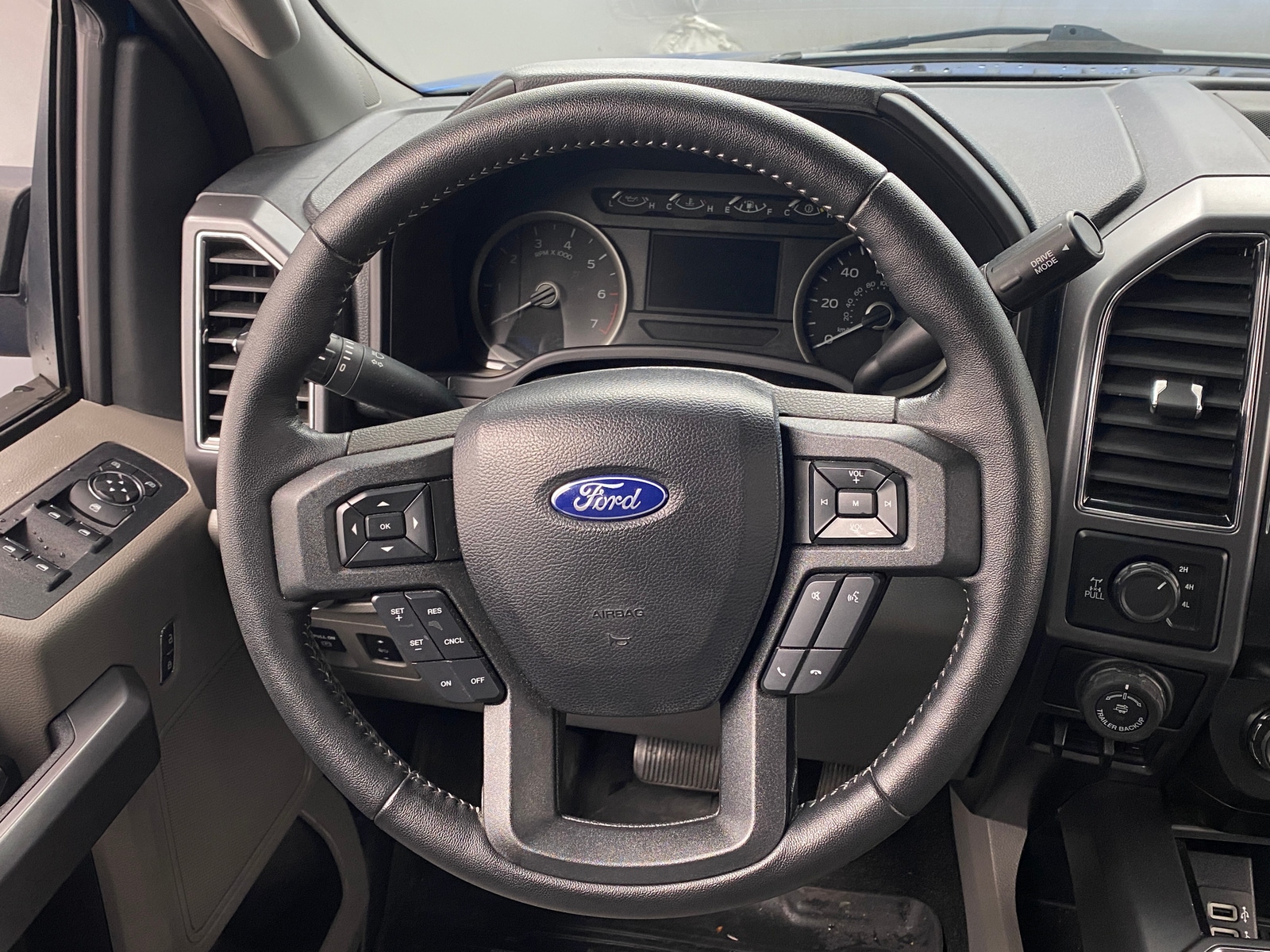 Thumbnail: 2019 Ford Econoline - 5