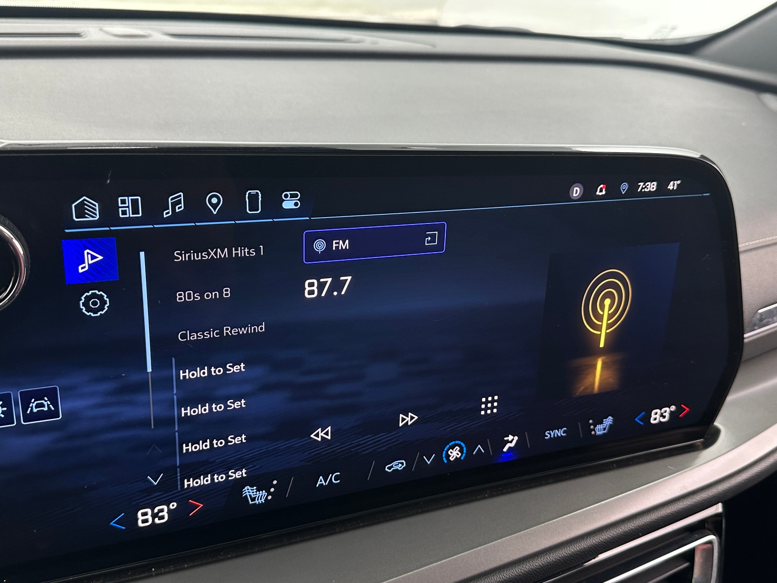 Thumbnail: 2024 Chevrolet Traverse - 4