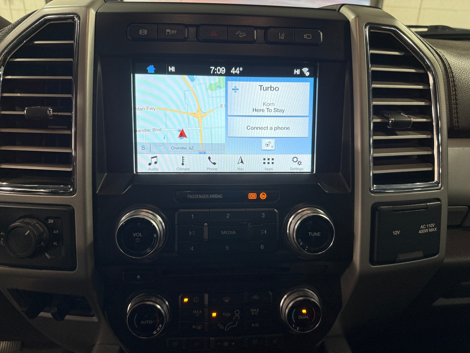 Thumbnail: 2018 Ford Econoline - 3