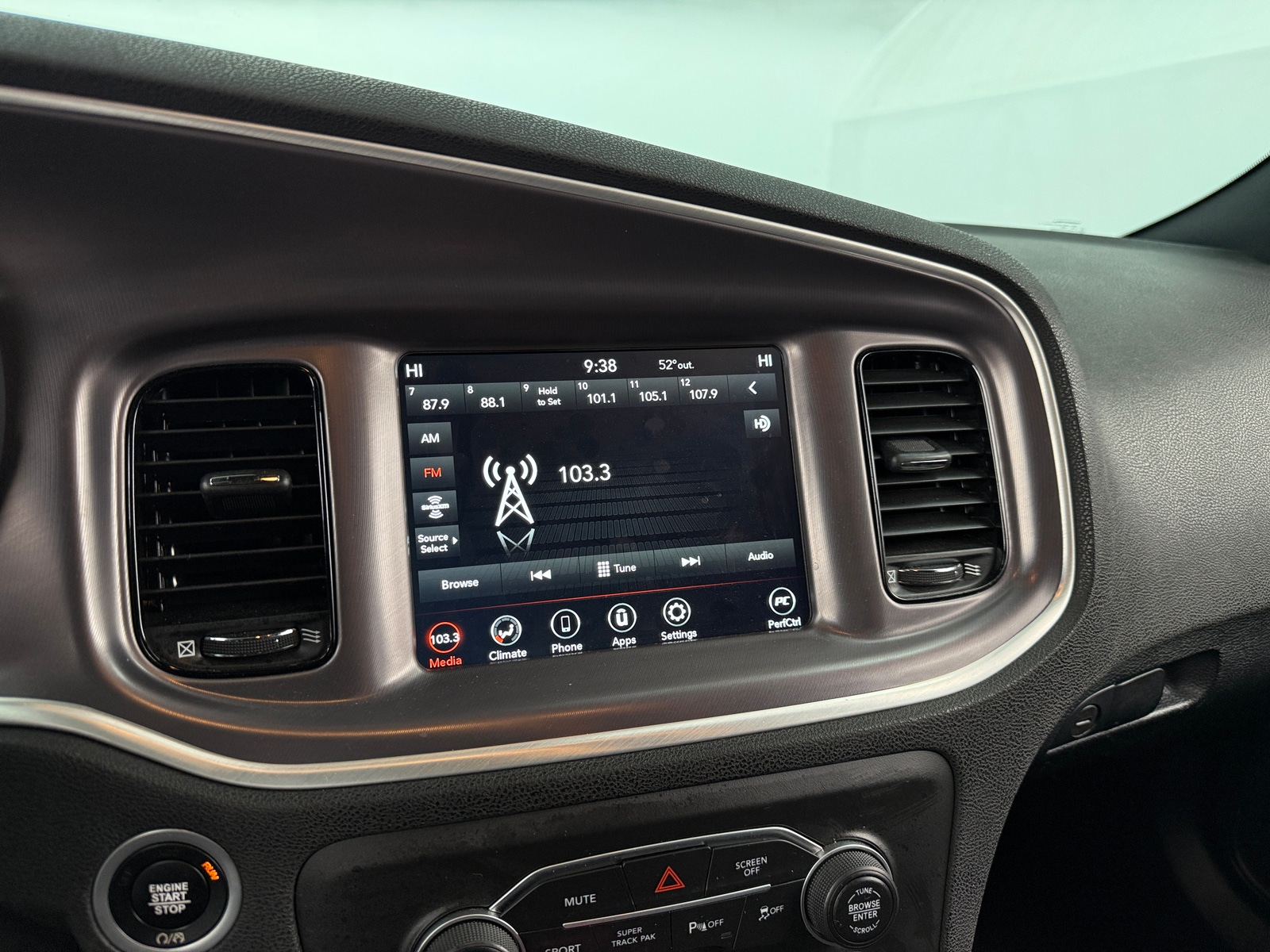 Thumbnail: 2021 Dodge Charger - 4