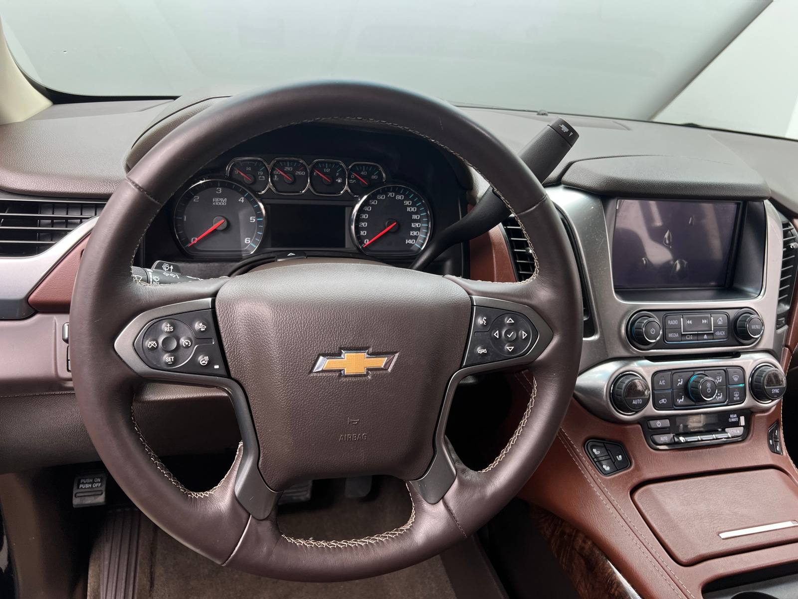 Thumbnail: 2019 Chevrolet Tahoe - 4