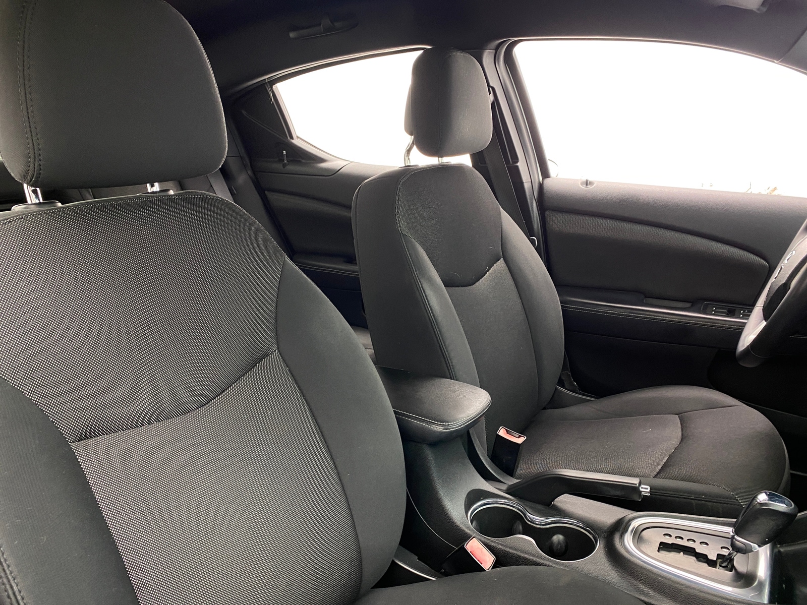 Thumbnail: 2012 Dodge Avenger - 2