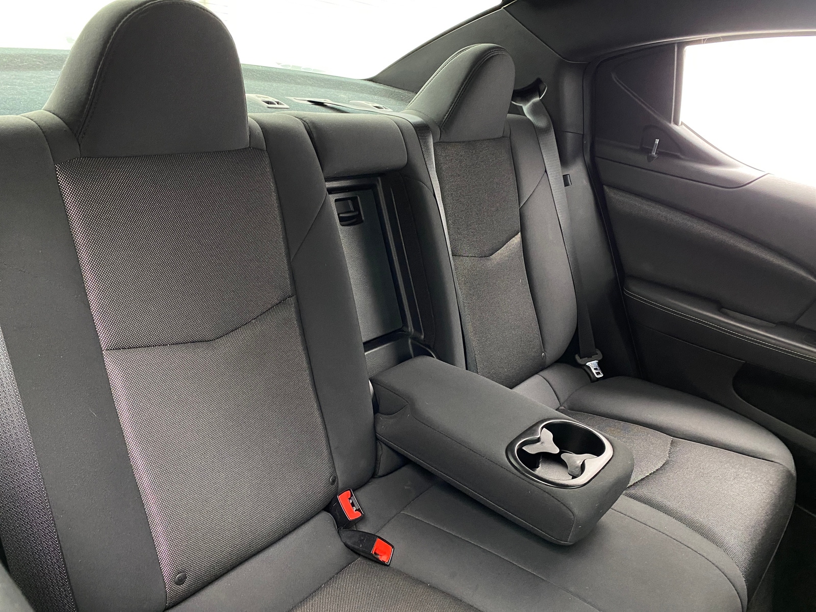 Thumbnail: 2012 Dodge Avenger - 6