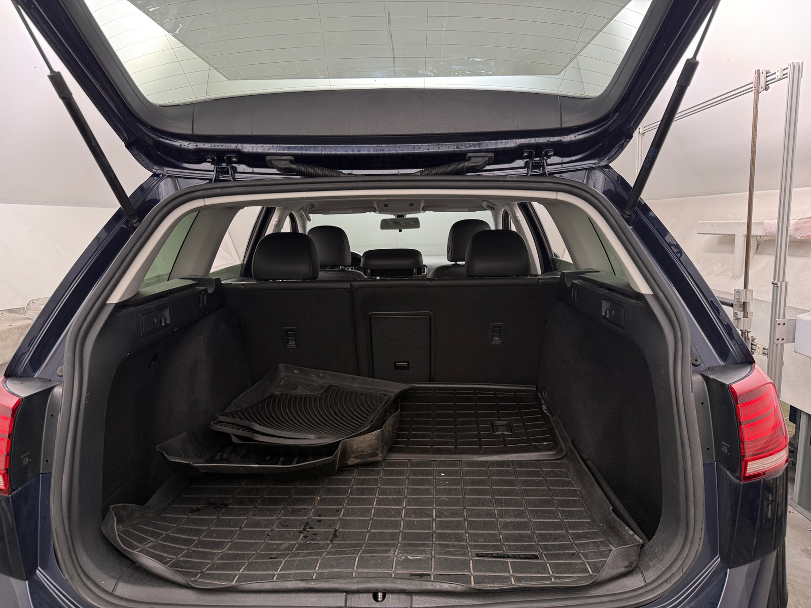 Thumbnail: 2019 Volkswagen Golf - 6