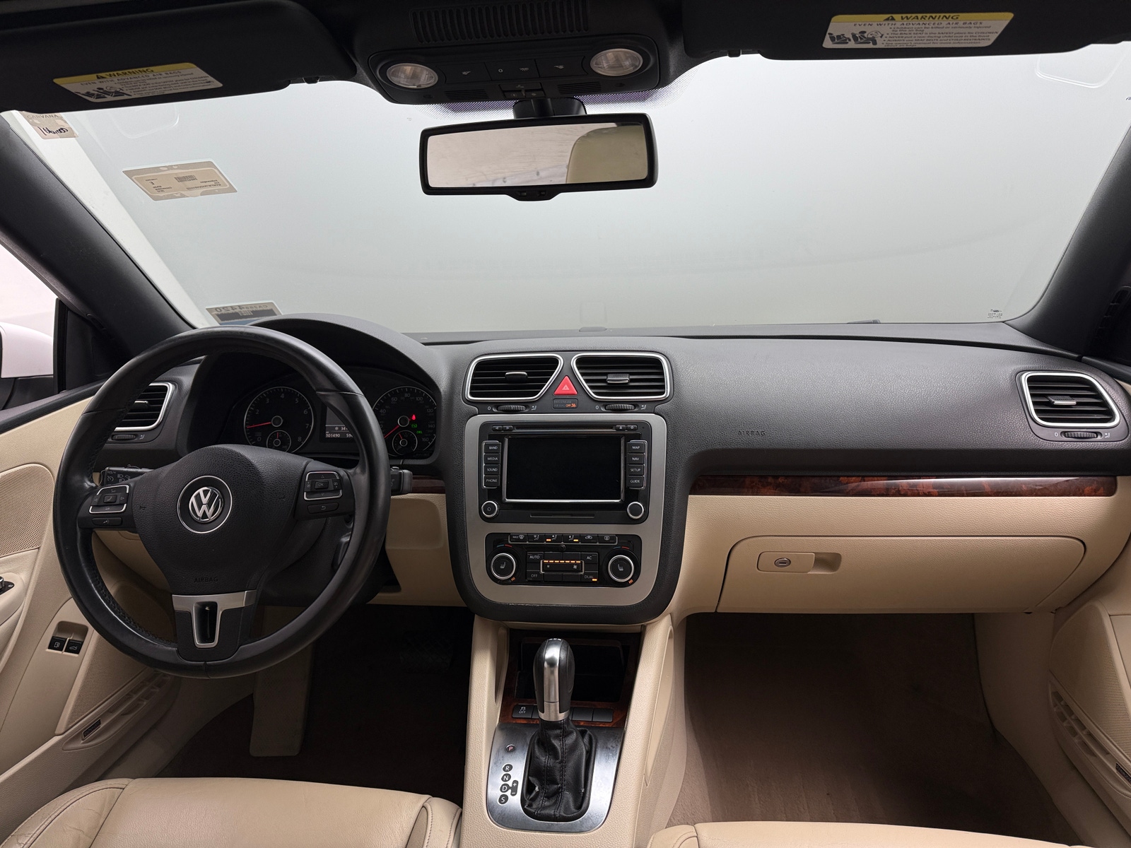 Thumbnail: 2012 Volkswagen Eos - 2