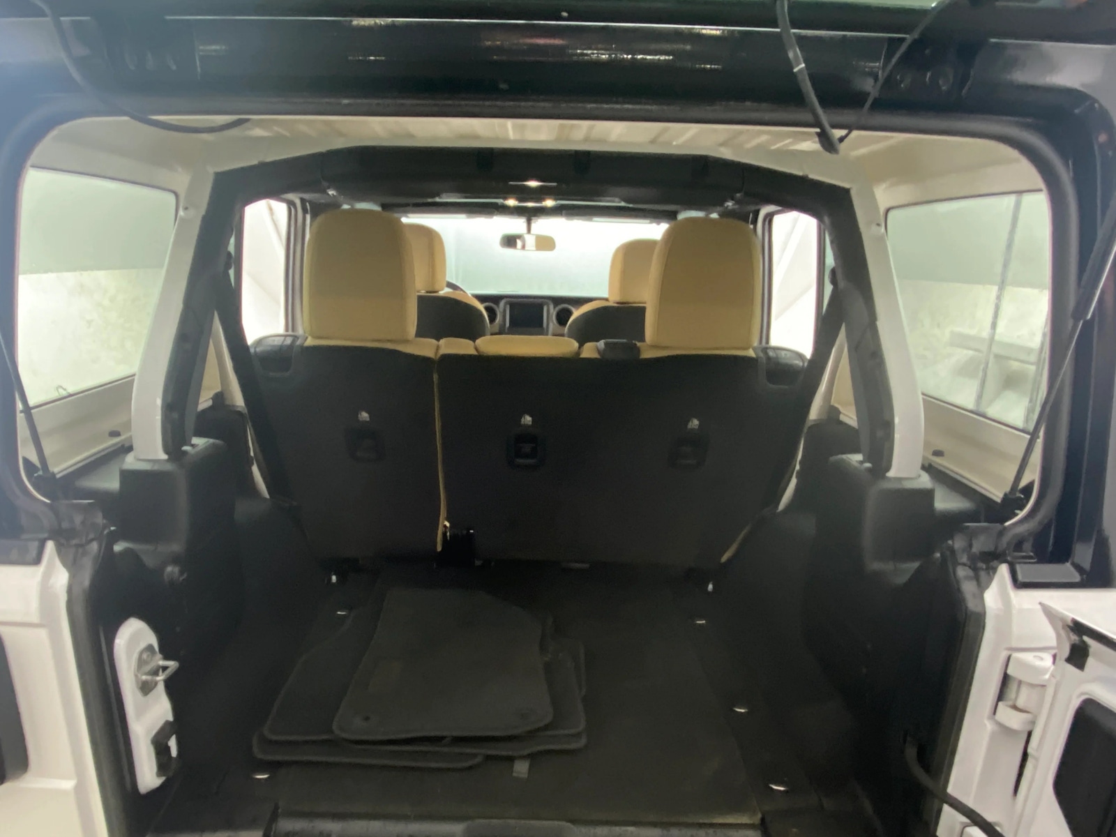 Thumbnail: 2022 Jeep Wrangler - 7