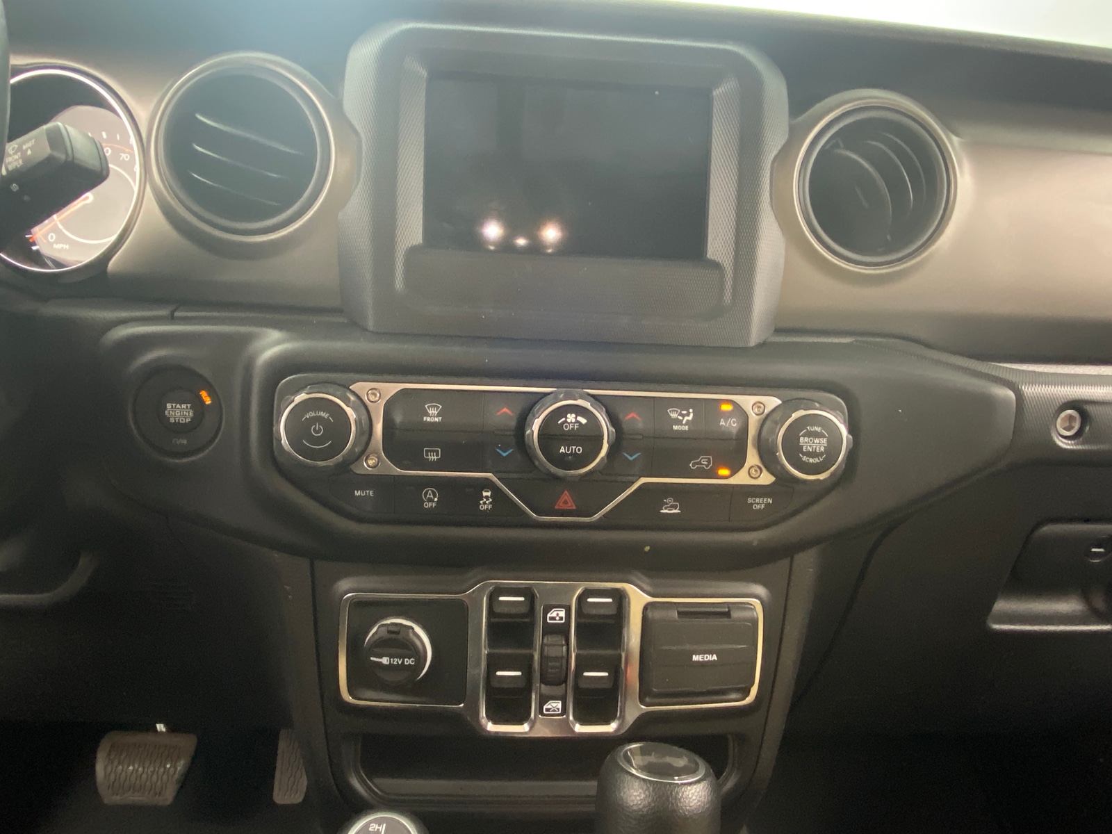 Thumbnail: 2022 Jeep Wrangler - 4