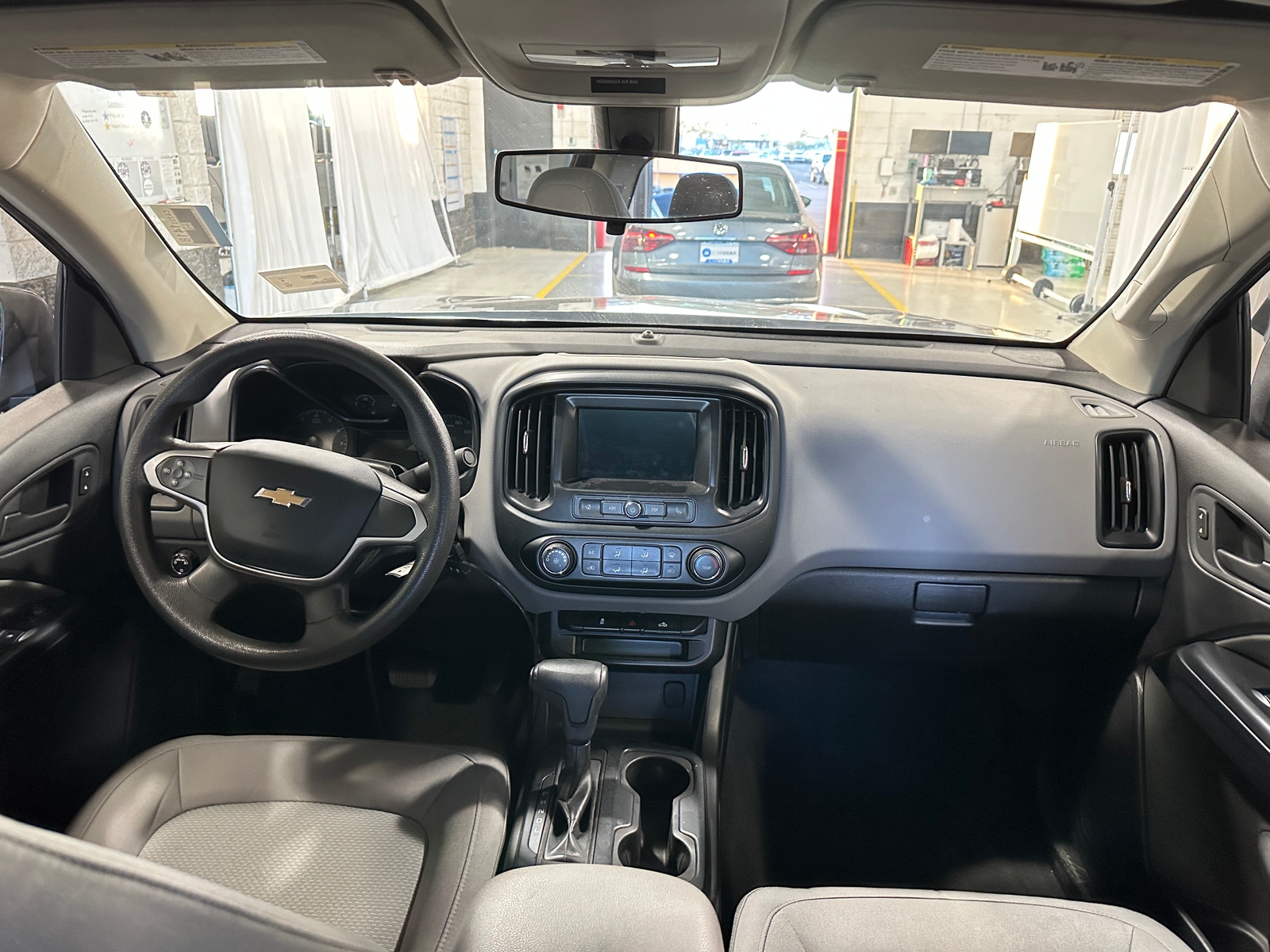 Thumbnail: 2019 Chevrolet Colorado - 3