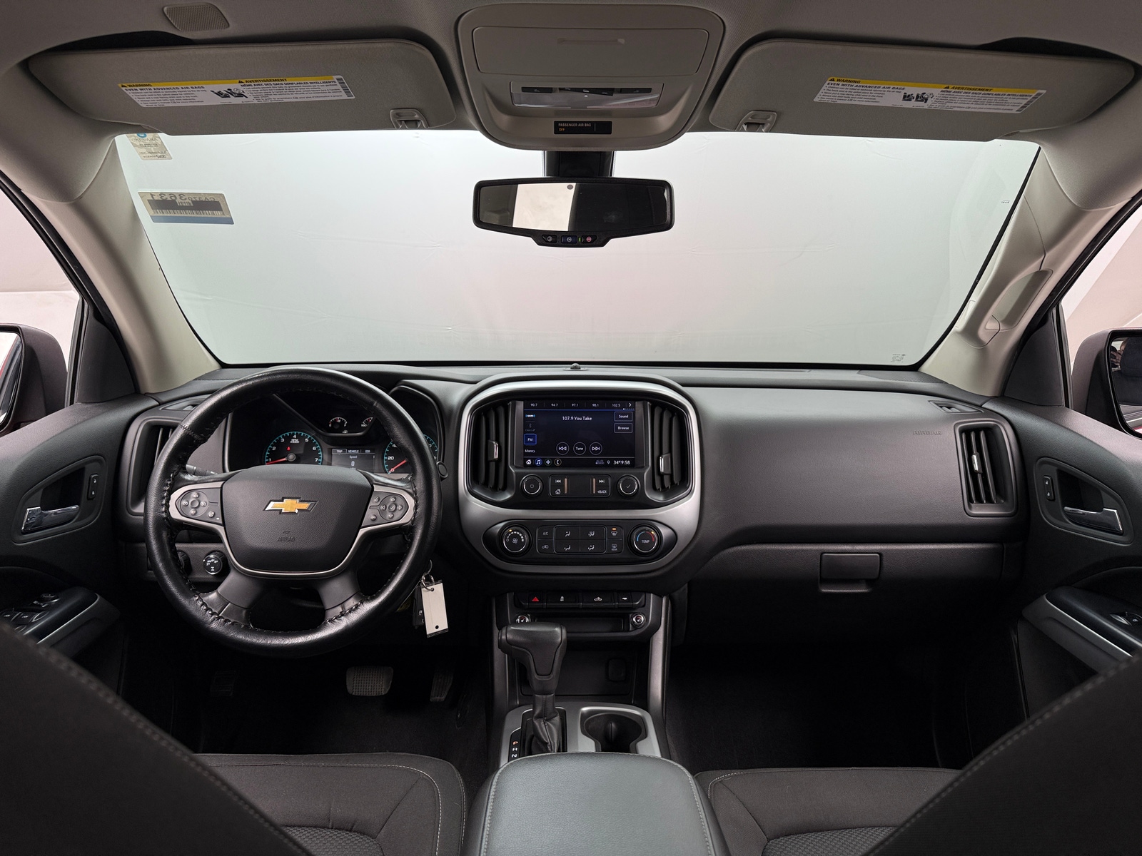 Thumbnail: 2021 Chevrolet Colorado - 3